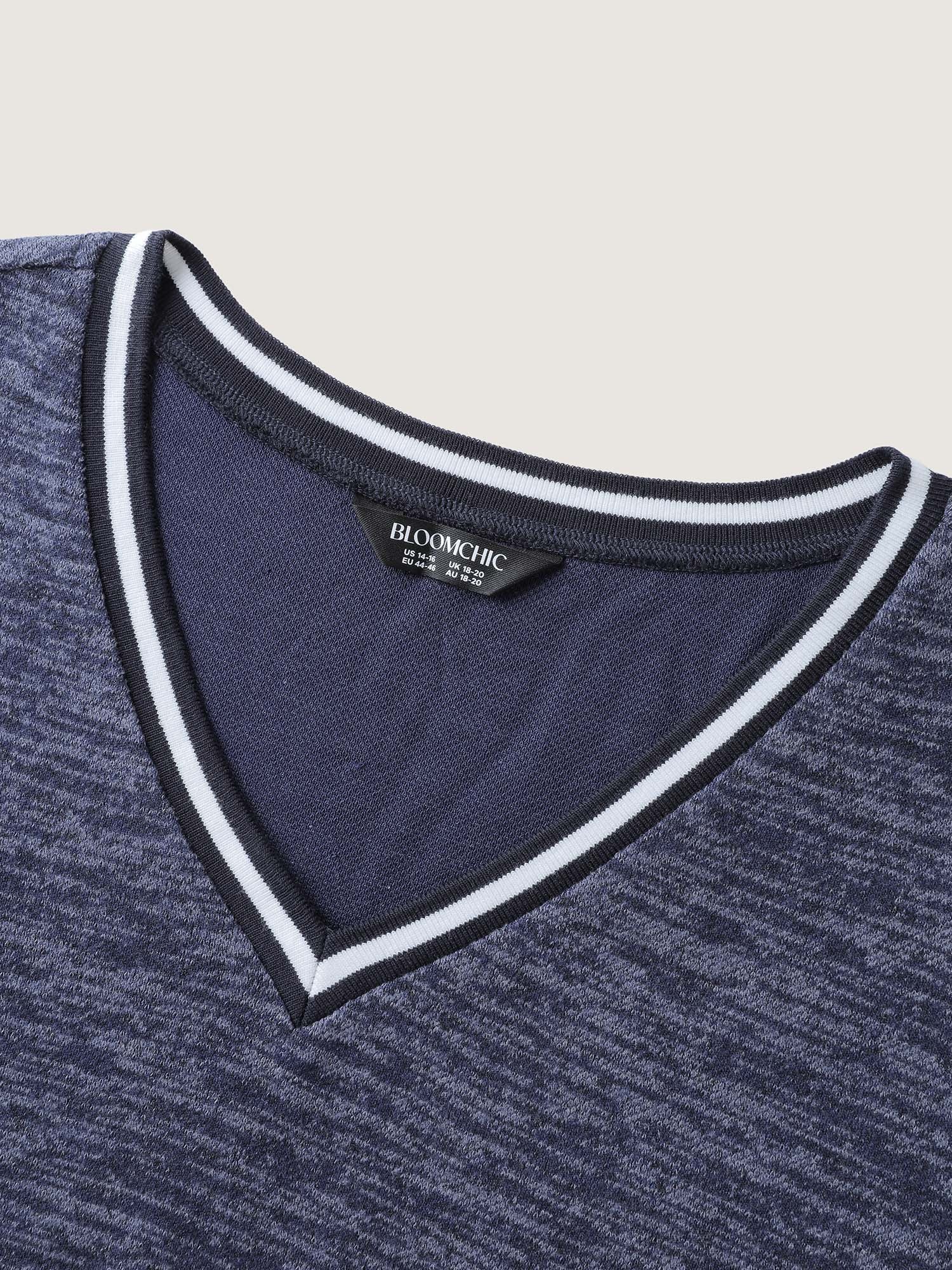 Contrast Hem V-Neck Sweatshirt - Image 6