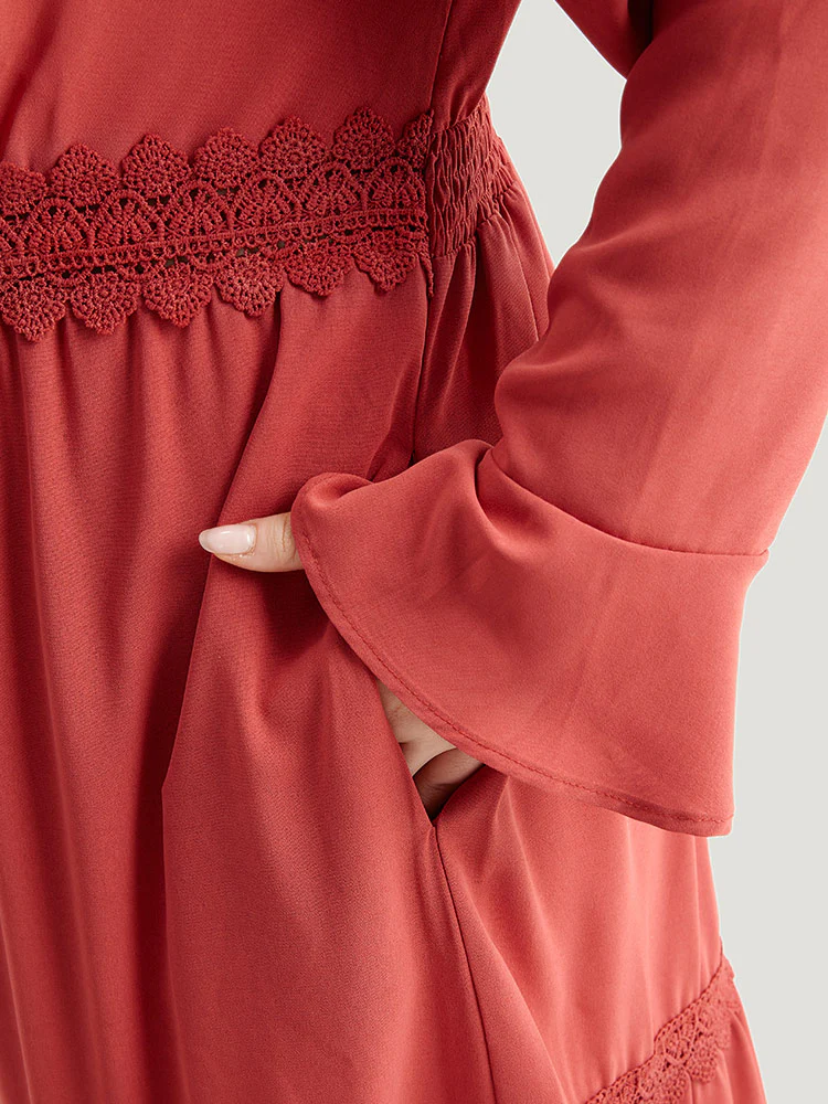Contrast Lace Bell Sleeve Layered Hem Dress - Image 6