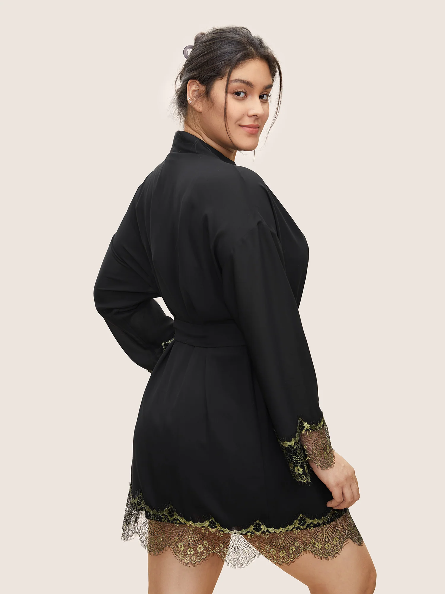 Contrast Lace Patchwork Scalloped Trim Belted Robe - Image 4