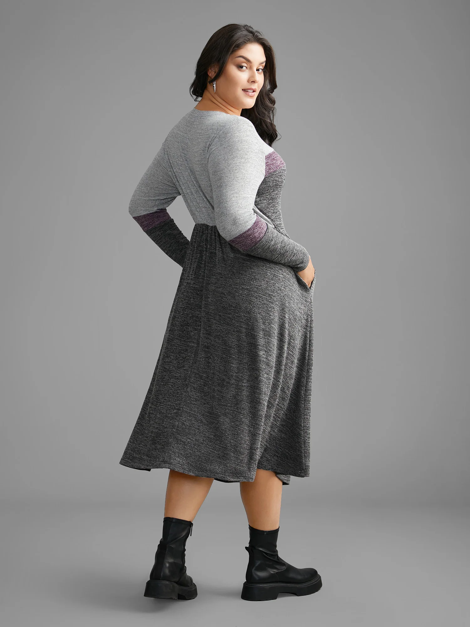 Contrast Patchwork Elastic Waist Knit Dress - Image 4