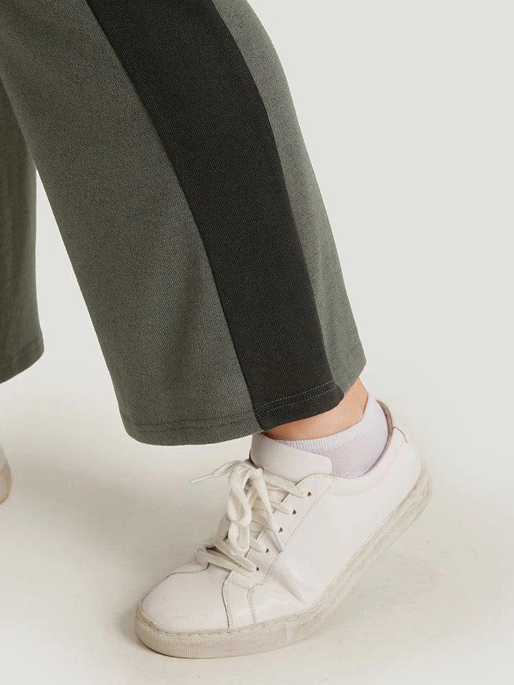 Contrast Pocket Drawstring Bootcut High Rise Sweatpants - Image 7