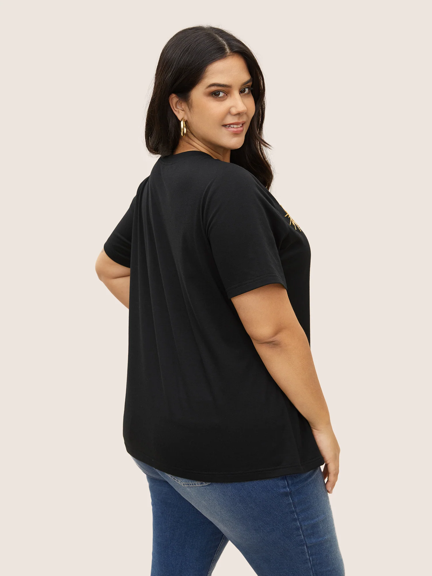 Contrast Star Sequin Round Neck T-shirt - Image 2
