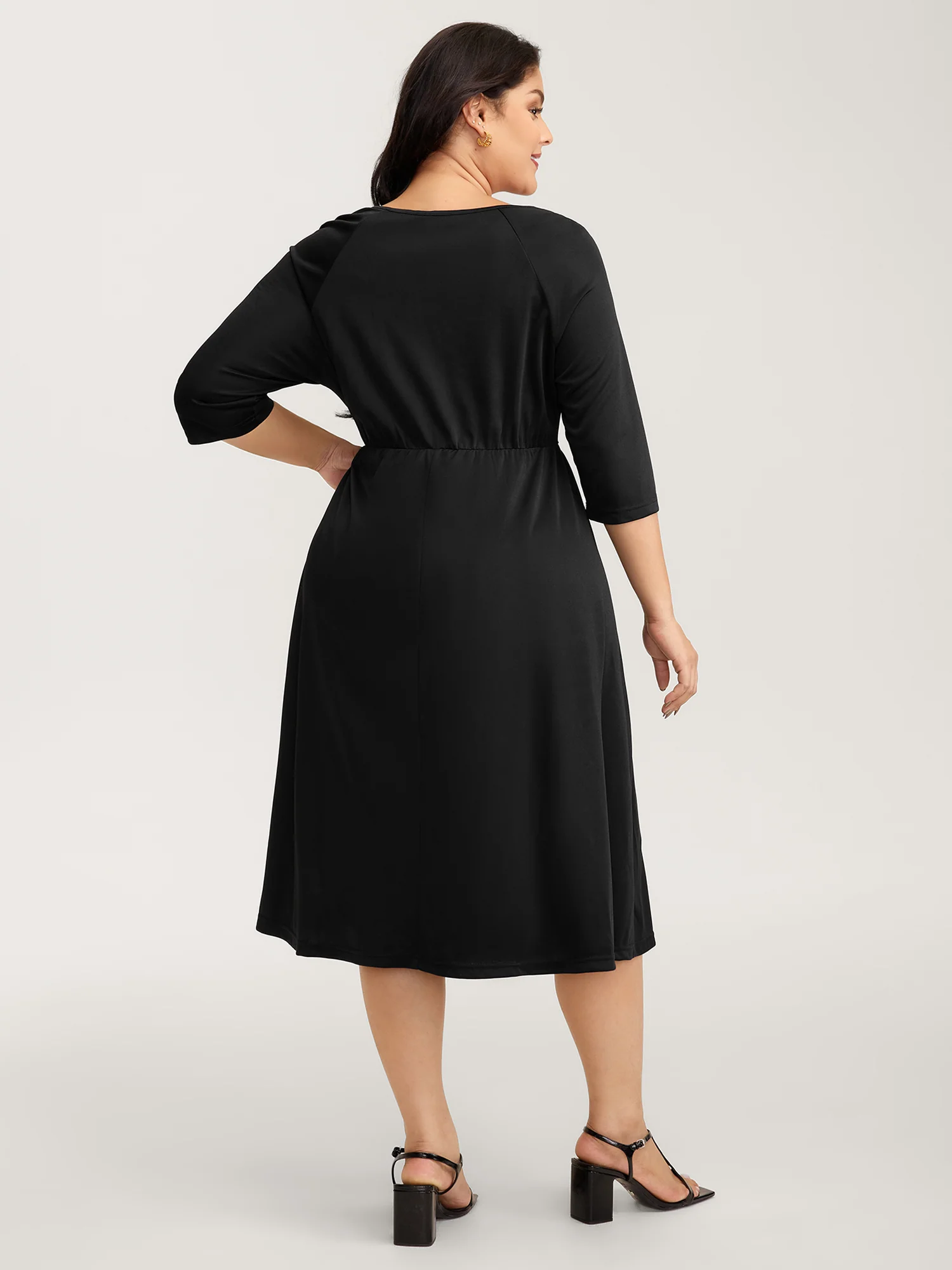 Contrast Stretchy Cinched-Waist Midi Dress - Image 4