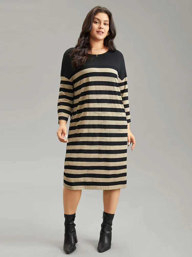 Contrast Striped Pocket Knit Dress - Image 2