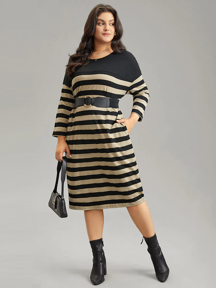 Contrast Striped Pocket Knit Dress - Image 3