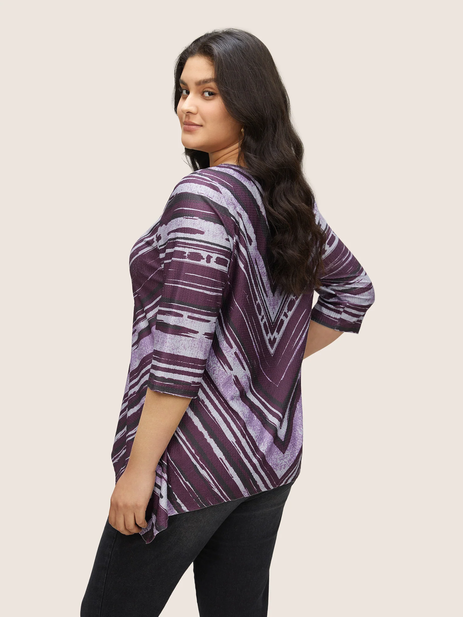 Contrast Striped V Neck Asymmetrical Hem T-shirt - Image 4