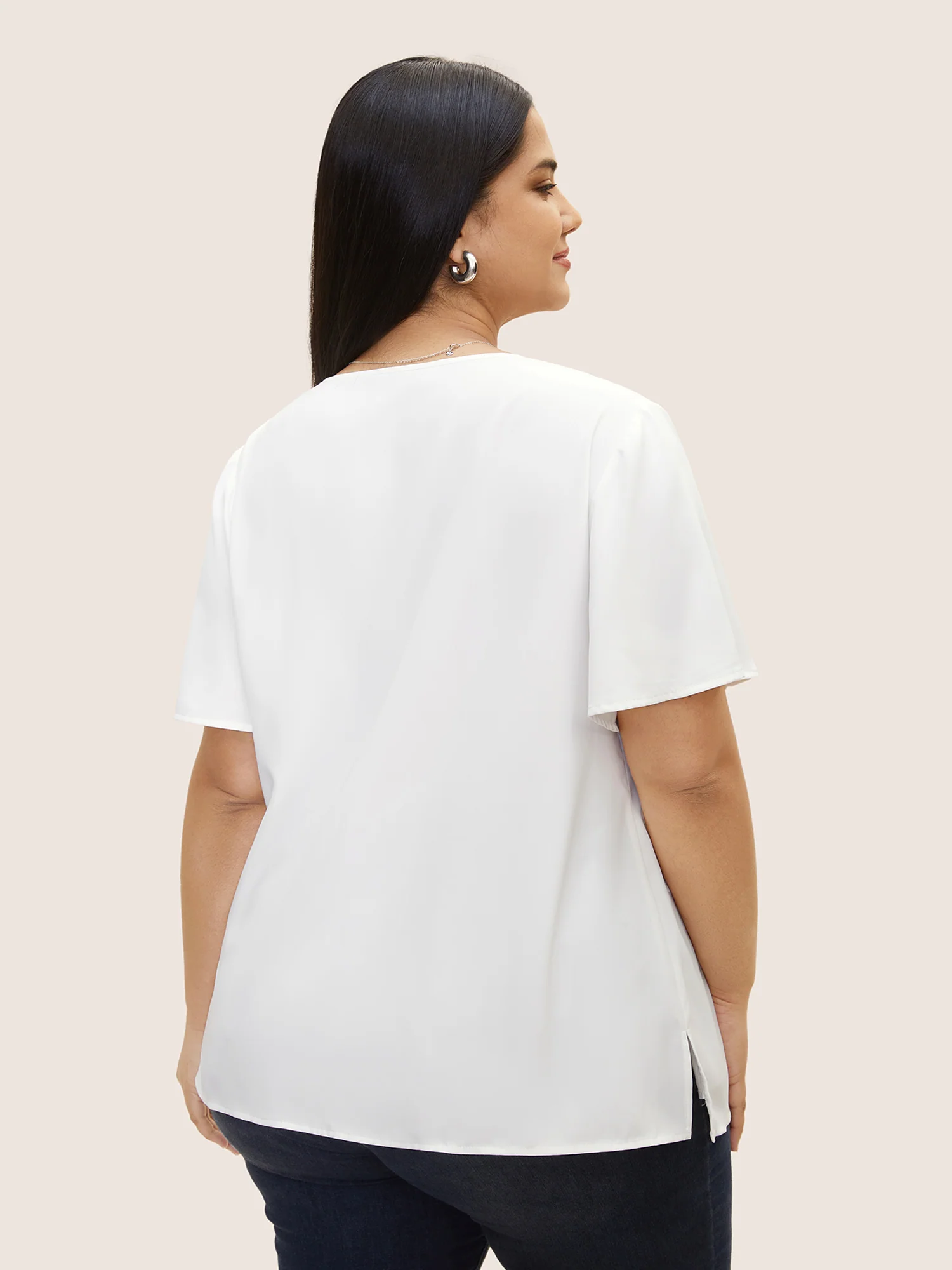 Contrast Trim Pleated Flutter Sleeve Blouse - Image 4