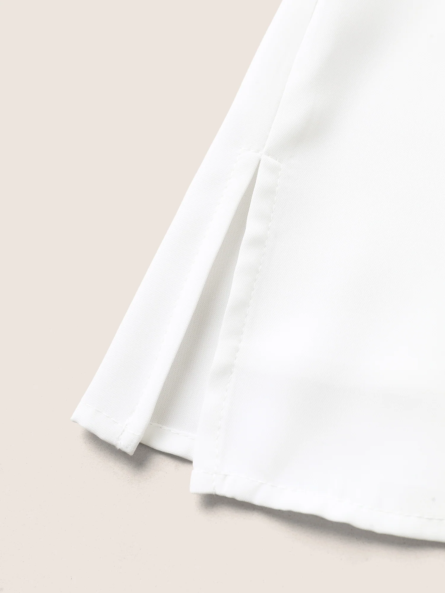 Contrast Trim Pleated Flutter Sleeve Blouse - Image 6