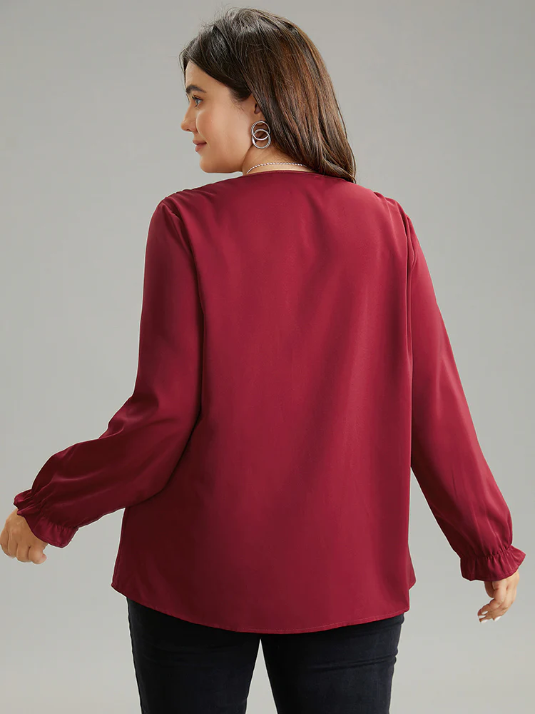 Contrast Trim Plicated Detail Flutter Sleeve Blouse - Image 2