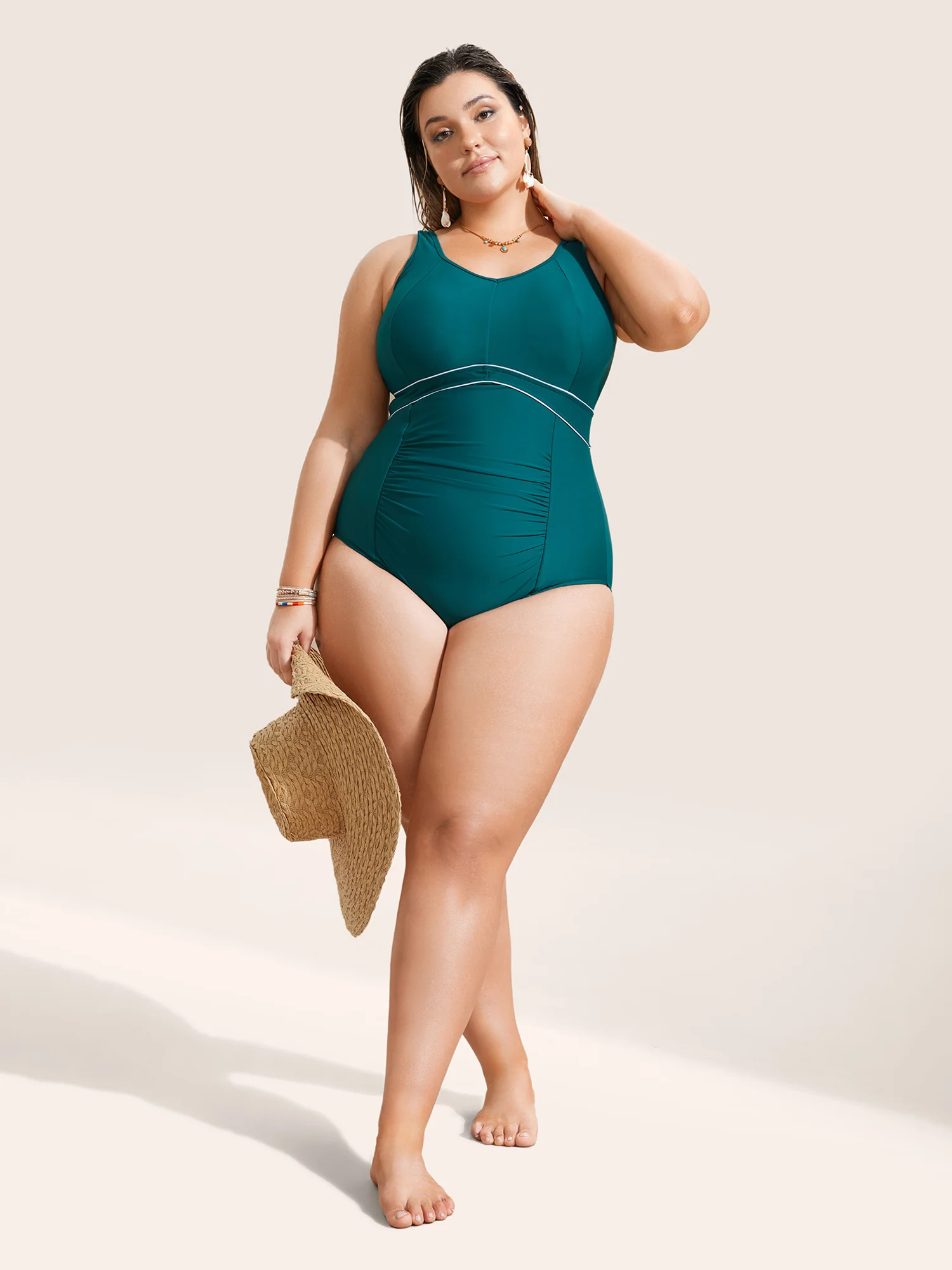 Contrast Trim Ruched Heart Neckline One Piece Swimsuit - Image 3