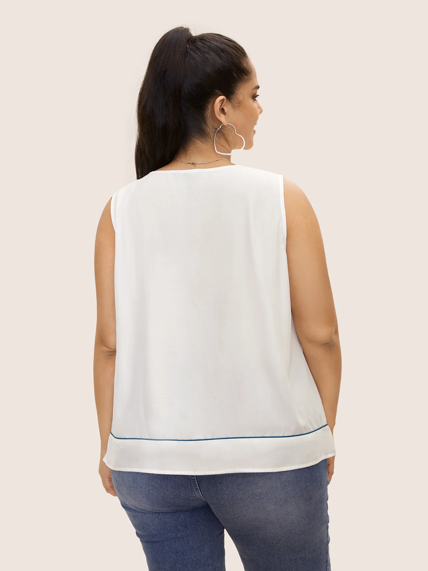 Contrast Trim Shirred Gathered Tank Top - Image 3