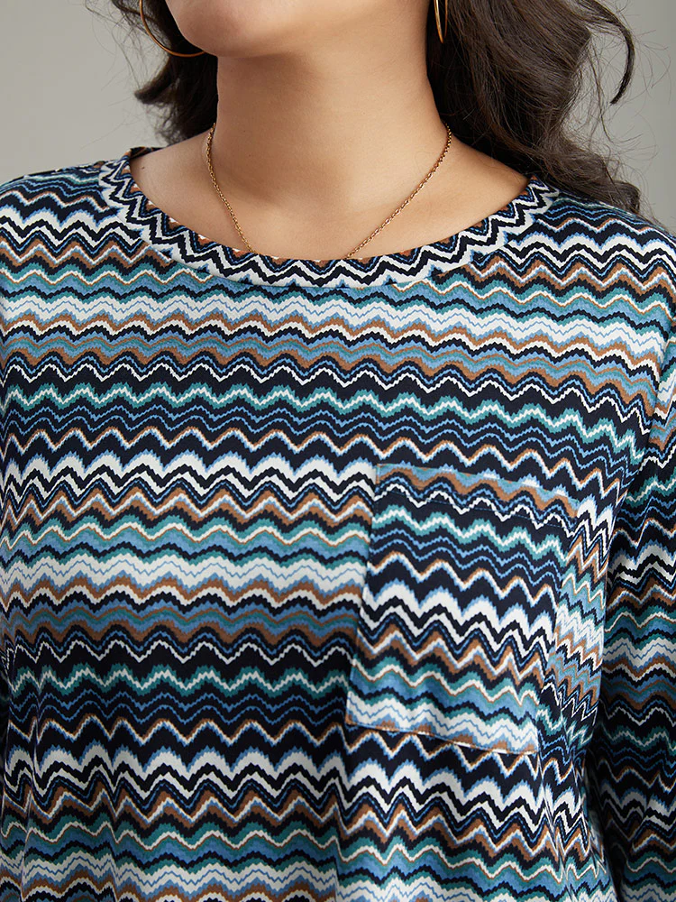 Contrast Wave Striped Patched Pocket T-shirt - Image 6