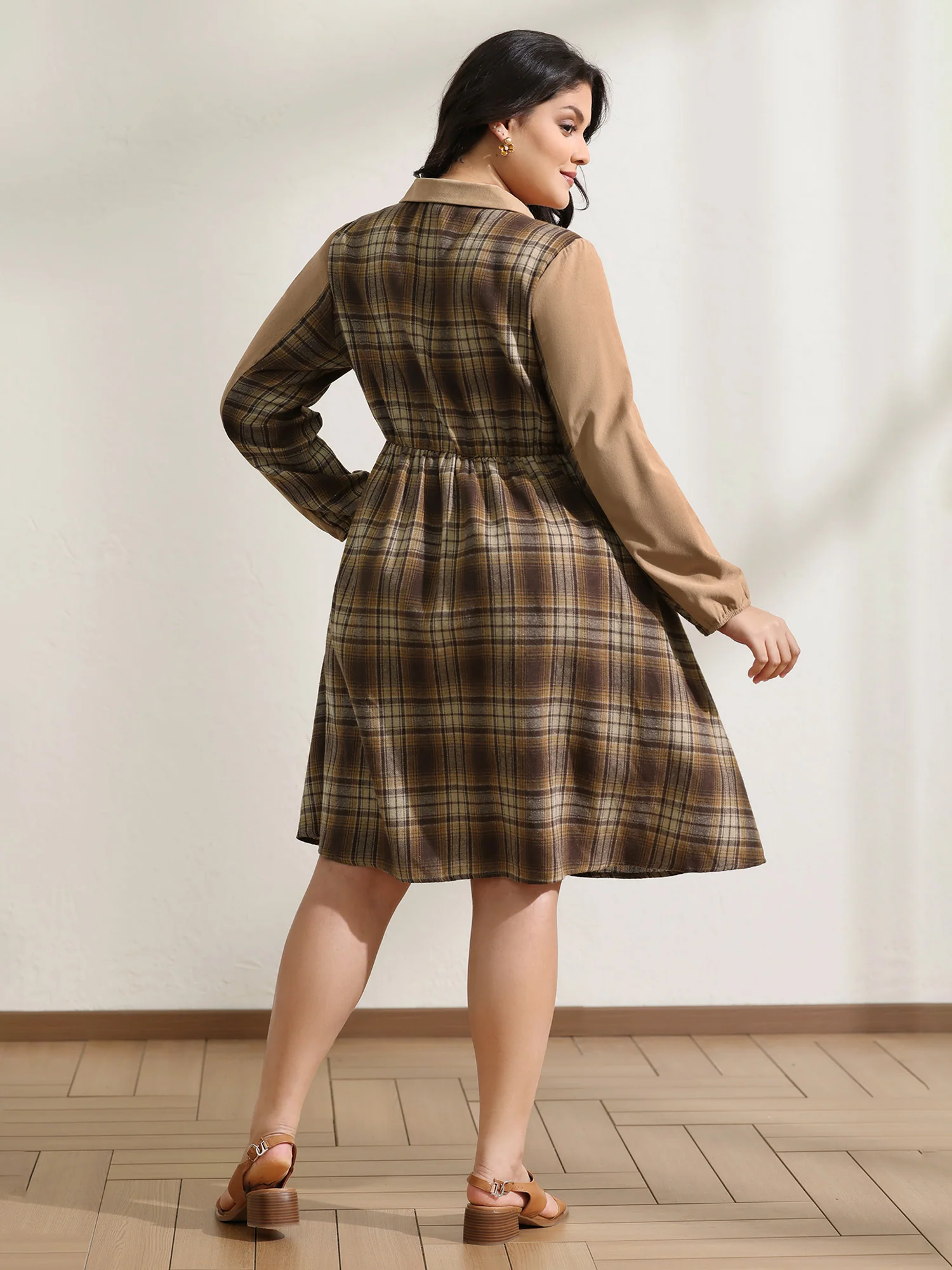 Corduroy Plaid Pattern Contrast Midi Dress - Image 4