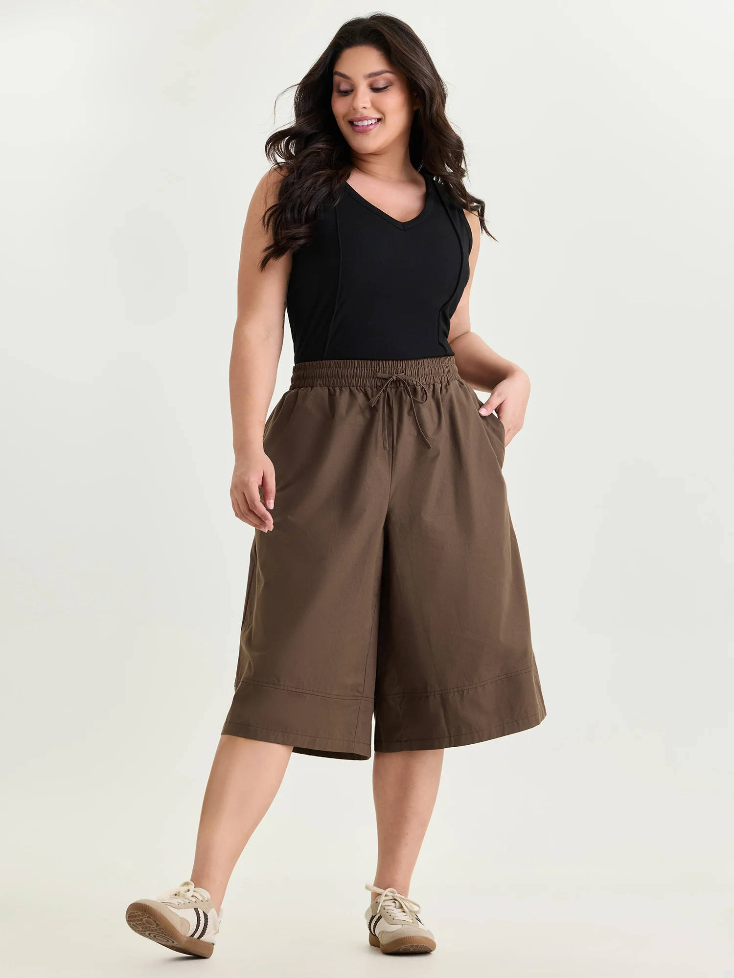 Cotton Drawstring Waist Capri Pants