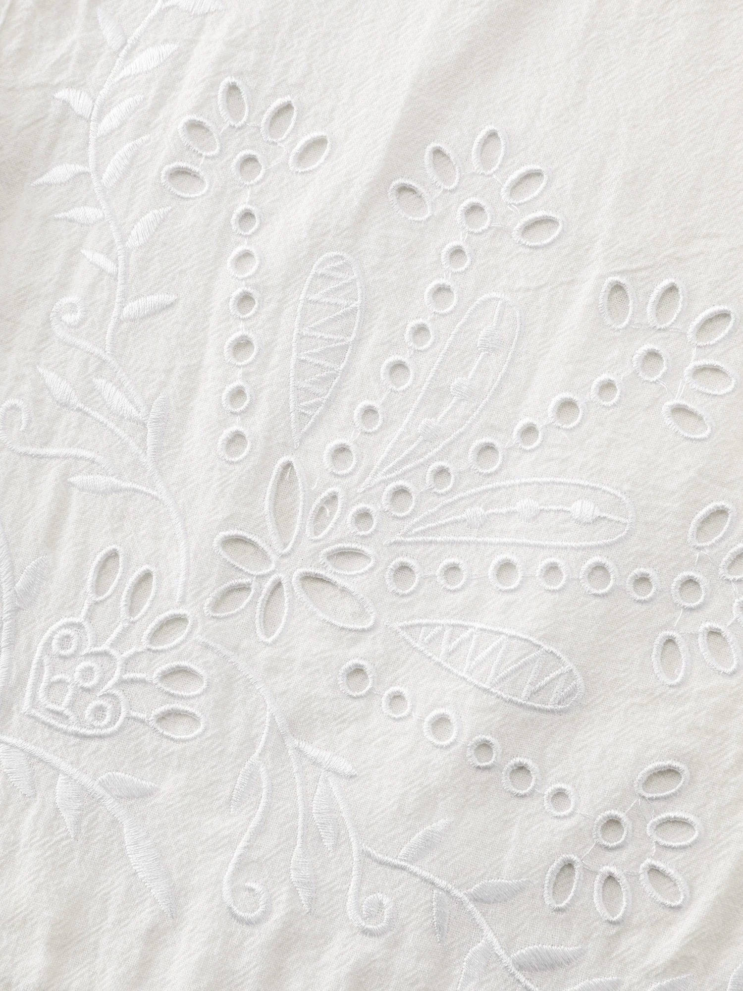 Cotton Eyelet Embroidered Breathable Tank Top - Image 6