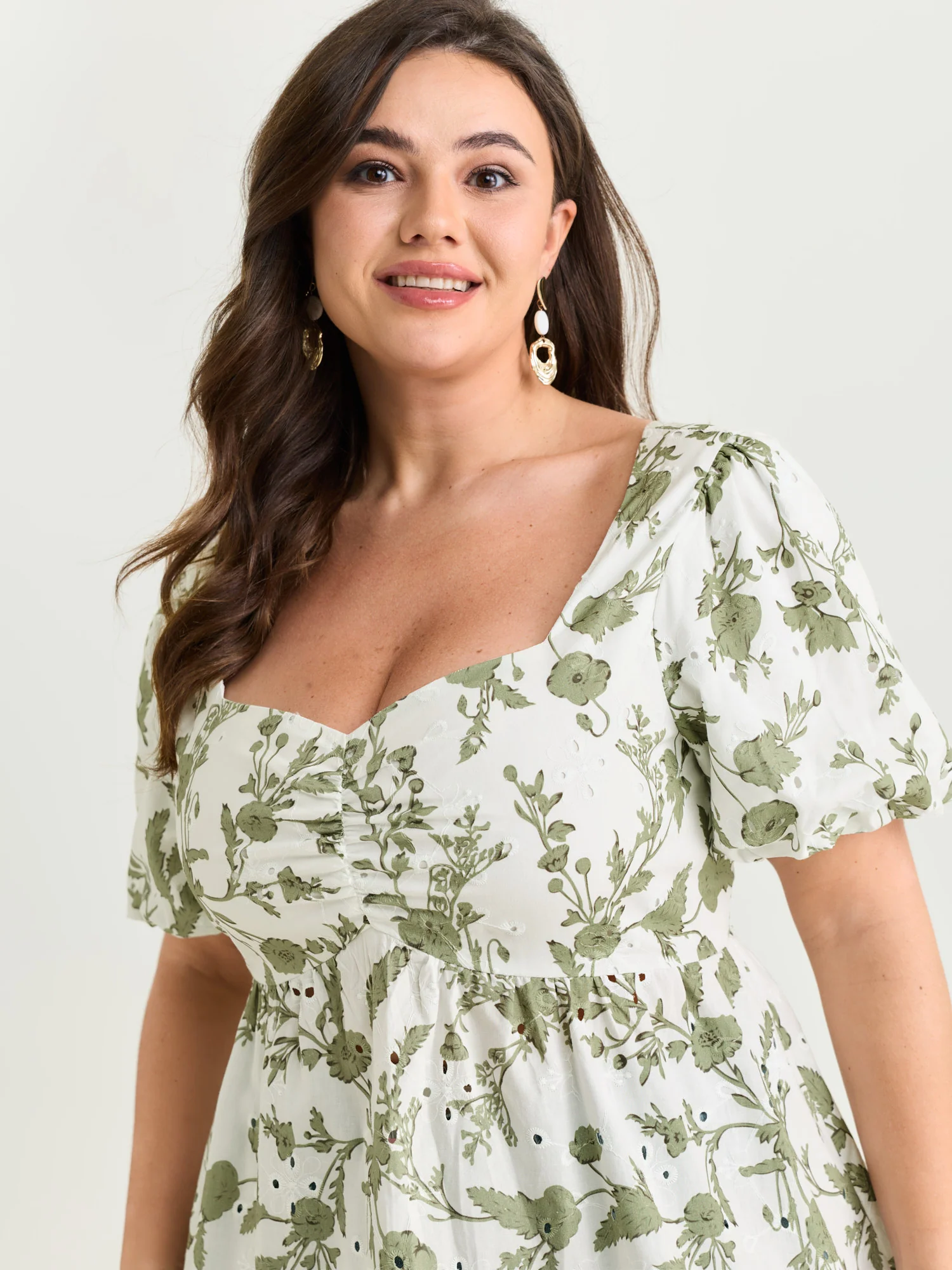 Cotton Floral Print Ruched Bubble Sleeve Blouse - Image 2