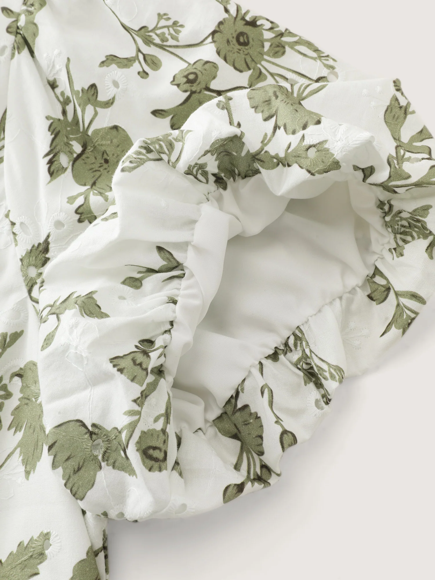 Cotton Floral Print Ruched Bubble Sleeve Blouse - Image 6