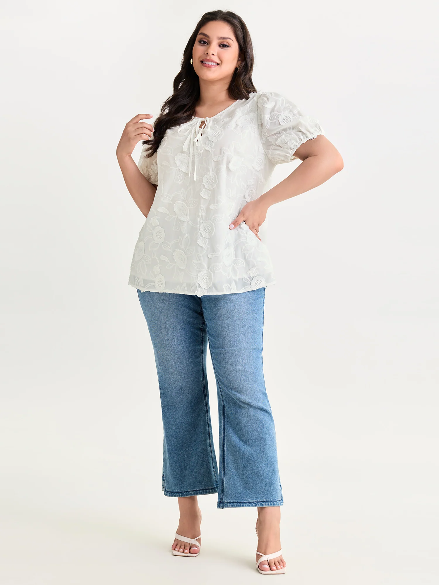 Cotton Floral Textured Puff Sleeve Lined Blouse - Image 3
