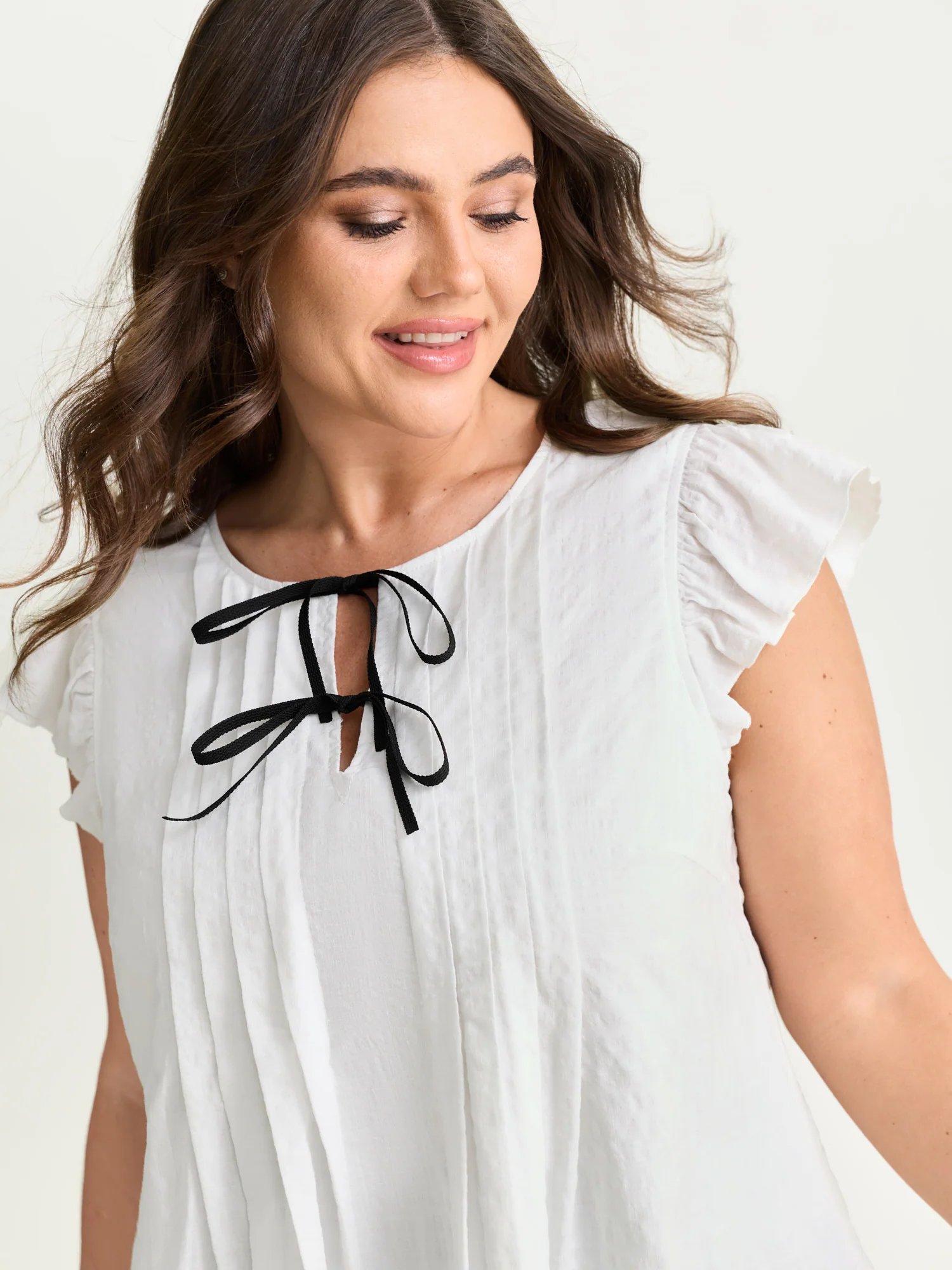 Cotton Flutter Sleeve Pleated Contrast Bows Blouse - Image 2