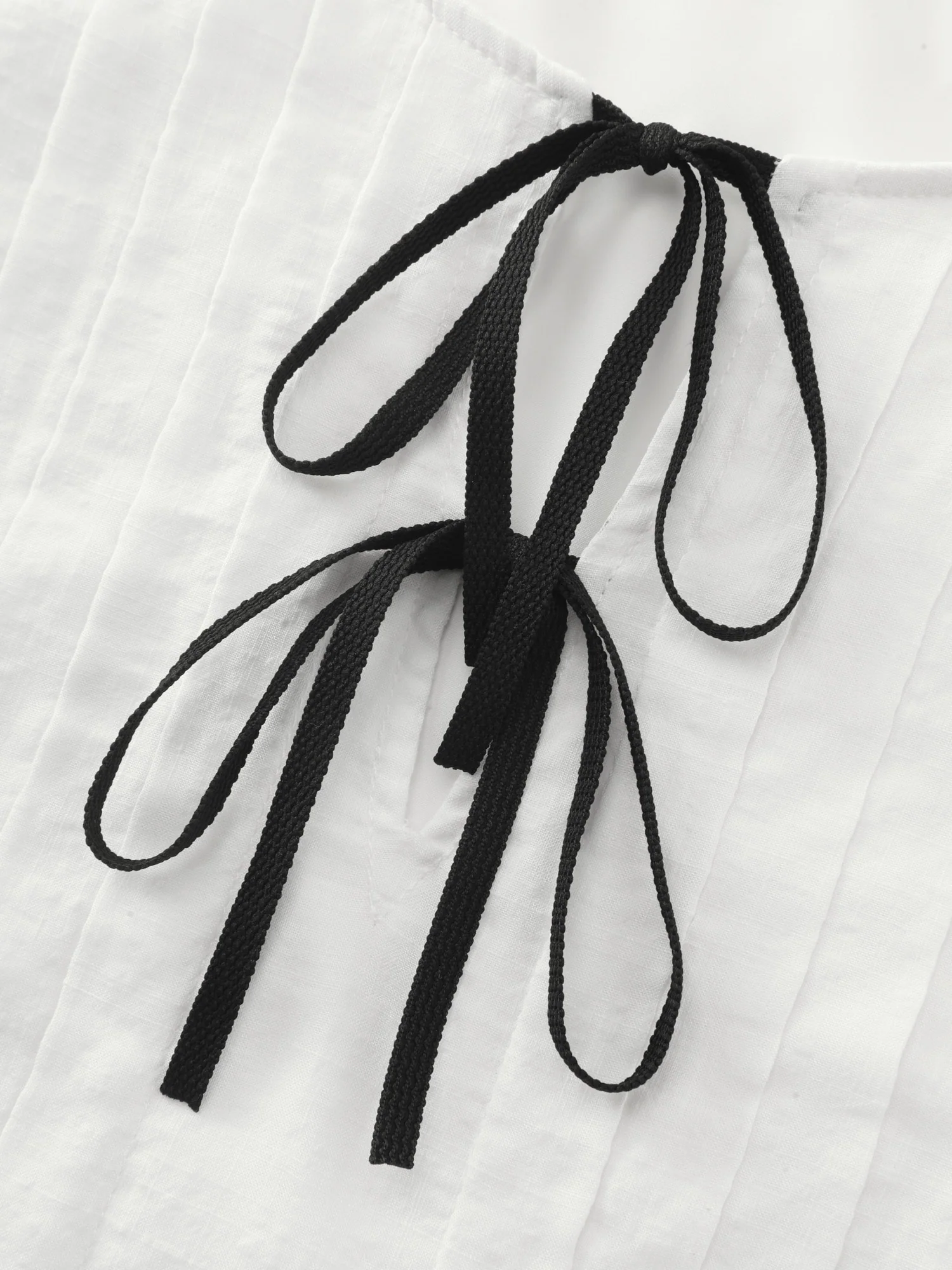 Cotton Flutter Sleeve Pleated Contrast Bows Blouse - Image 5