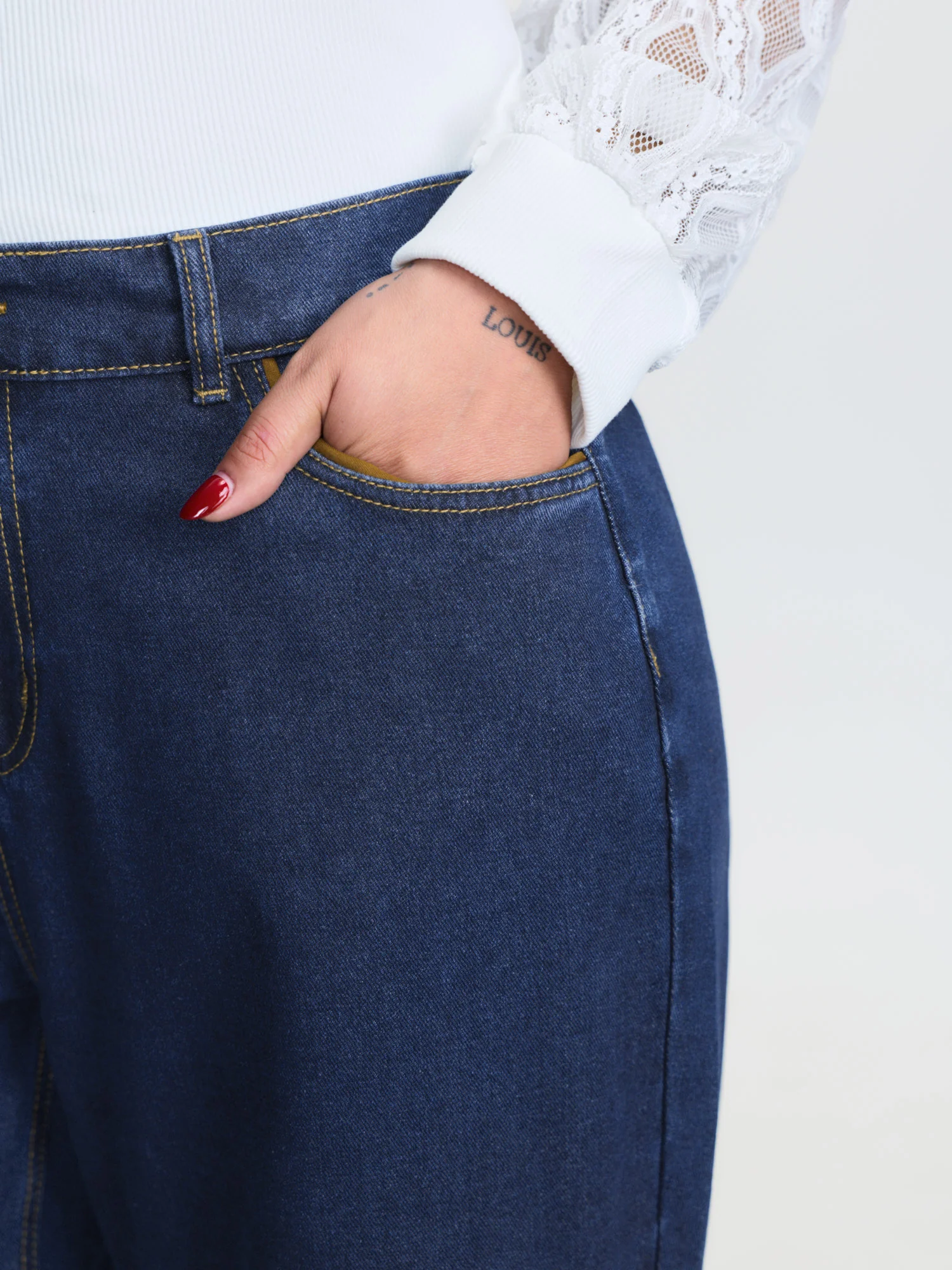 Classic Pull-On Wide-Leg Jeans - Image 3
