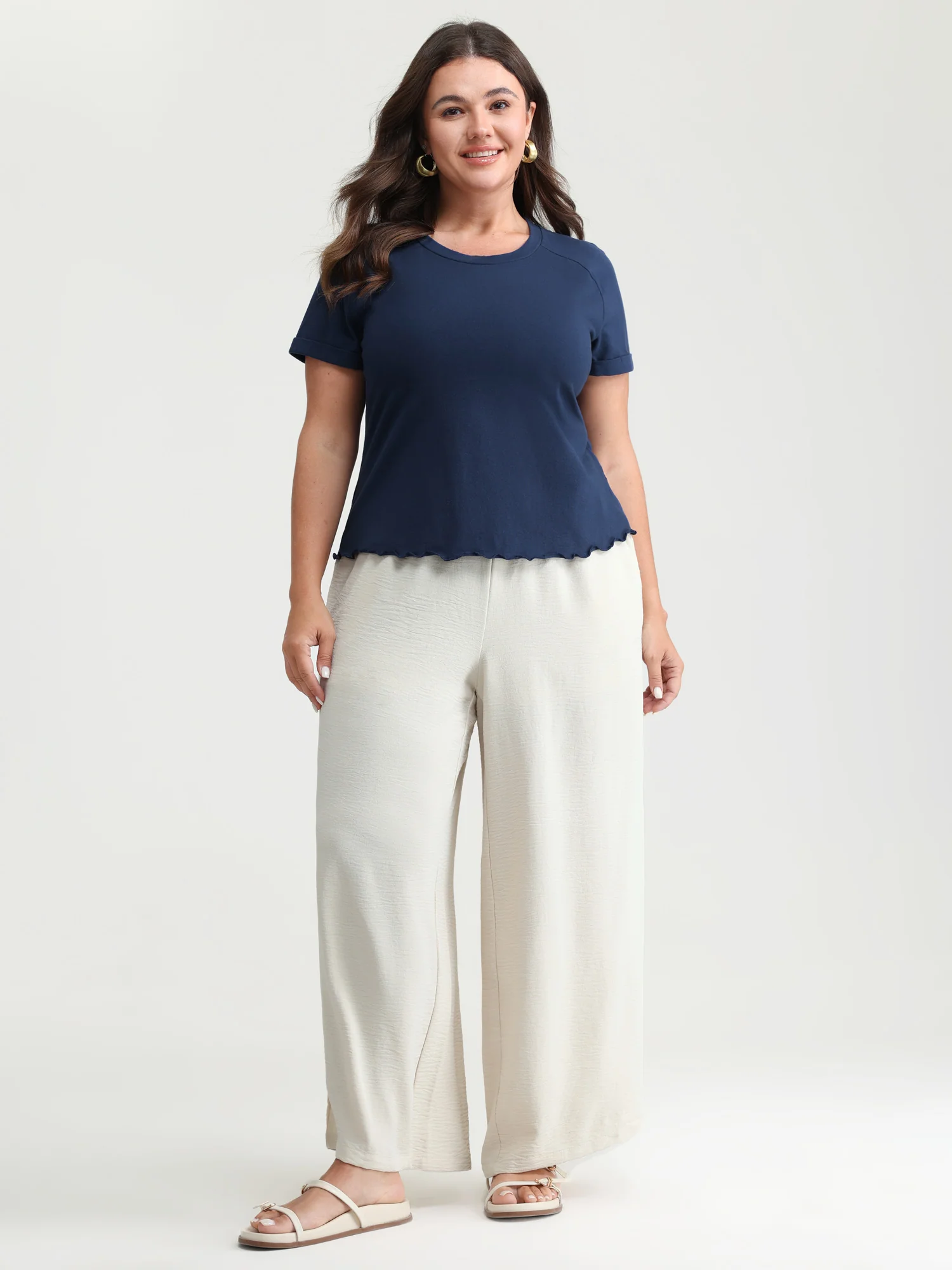 Cotton Plain Round Neck Fitted T-Shirt - Image 3