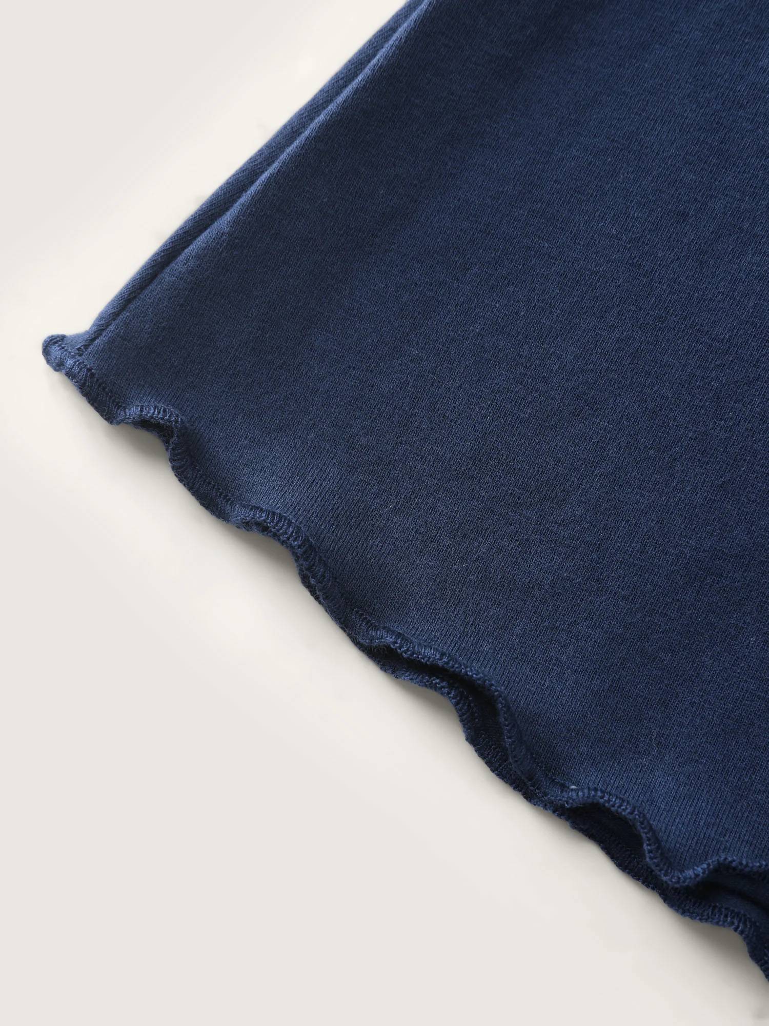 Cotton Plain Round Neck Fitted T-Shirt - Image 5