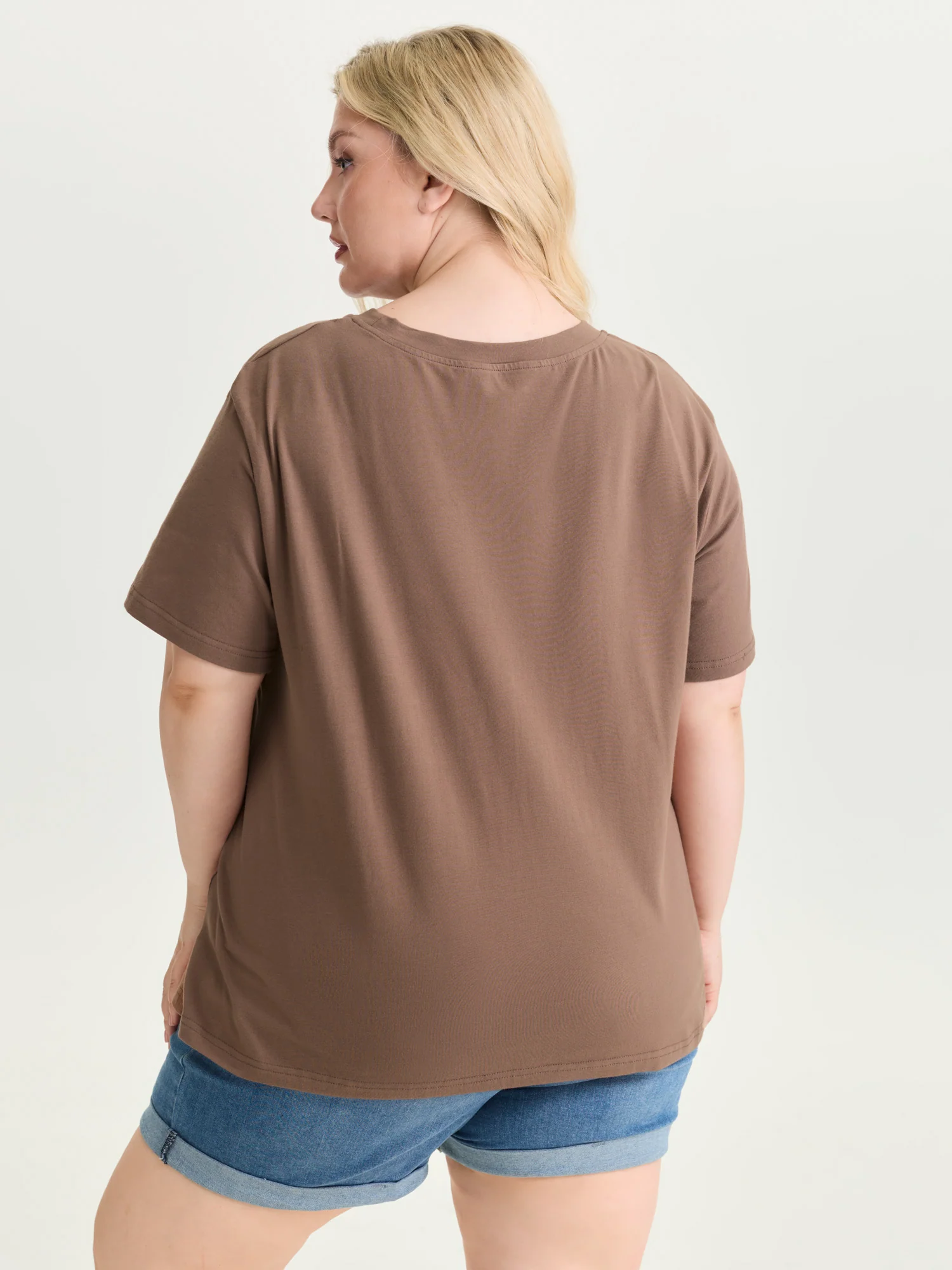 Cotton Star Print Round Neck Curvy Hem T-Shirt - Image 4