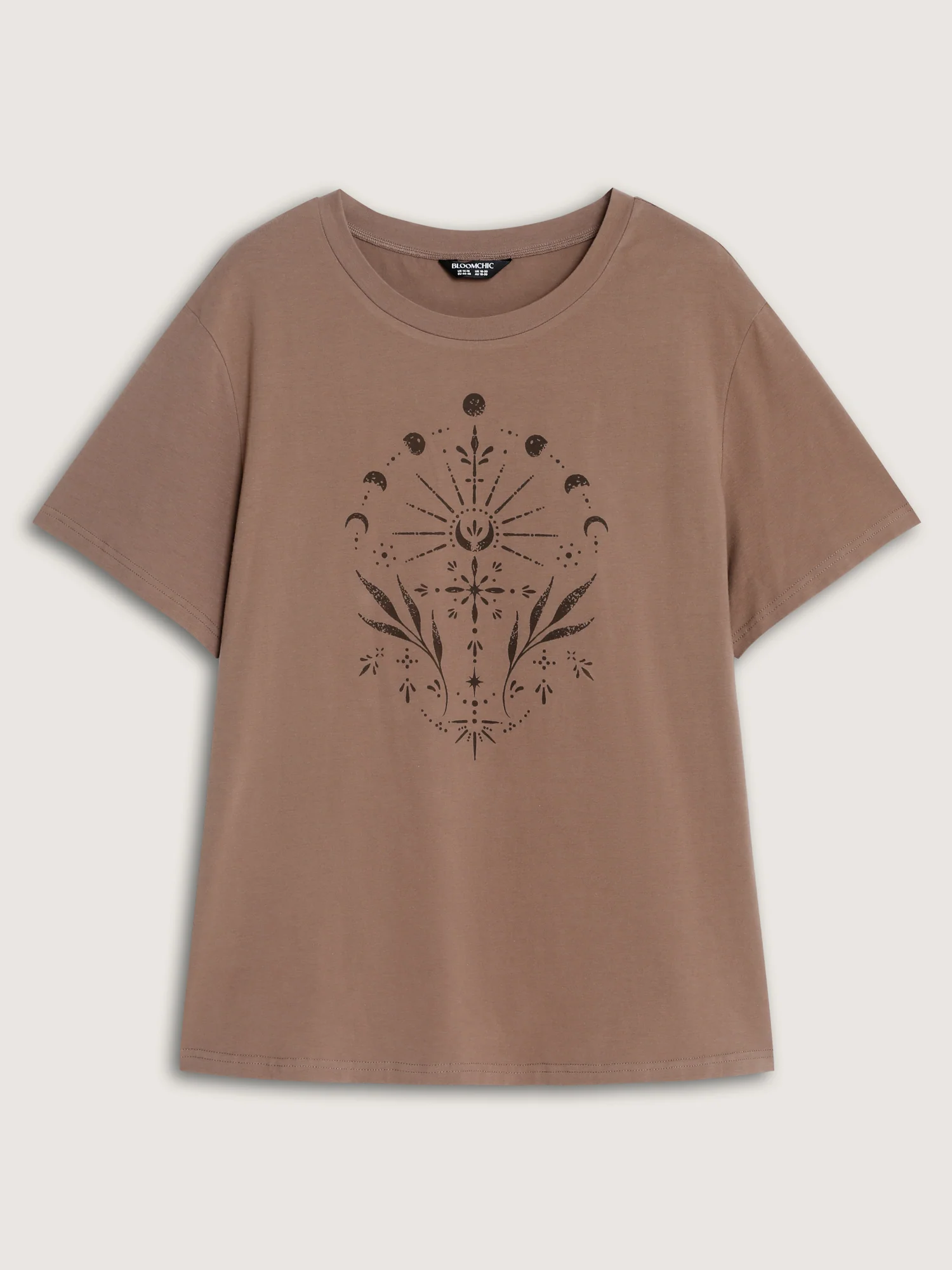 Cotton Star Print Round Neck Curvy Hem T-Shirt - Image 6