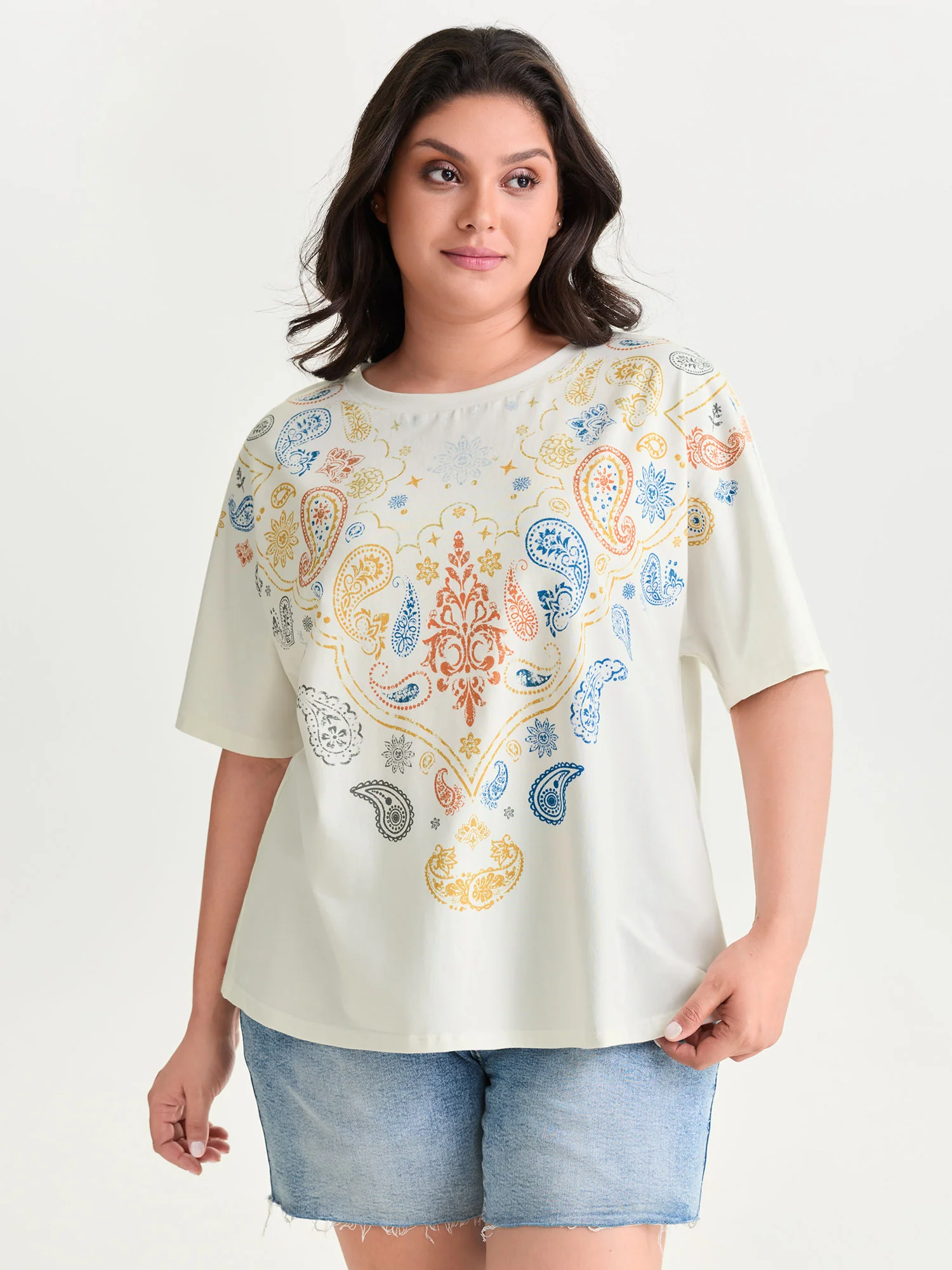 Cotton Stretchy Paisley Print Curvy Hem T-Shirt - Image 2