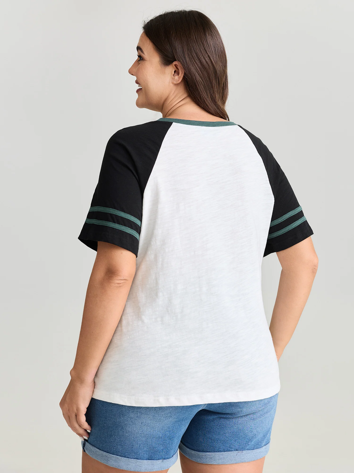 Cotton Stretchy Raglan Color Contrast Sleeve T-Shirt - Image 5