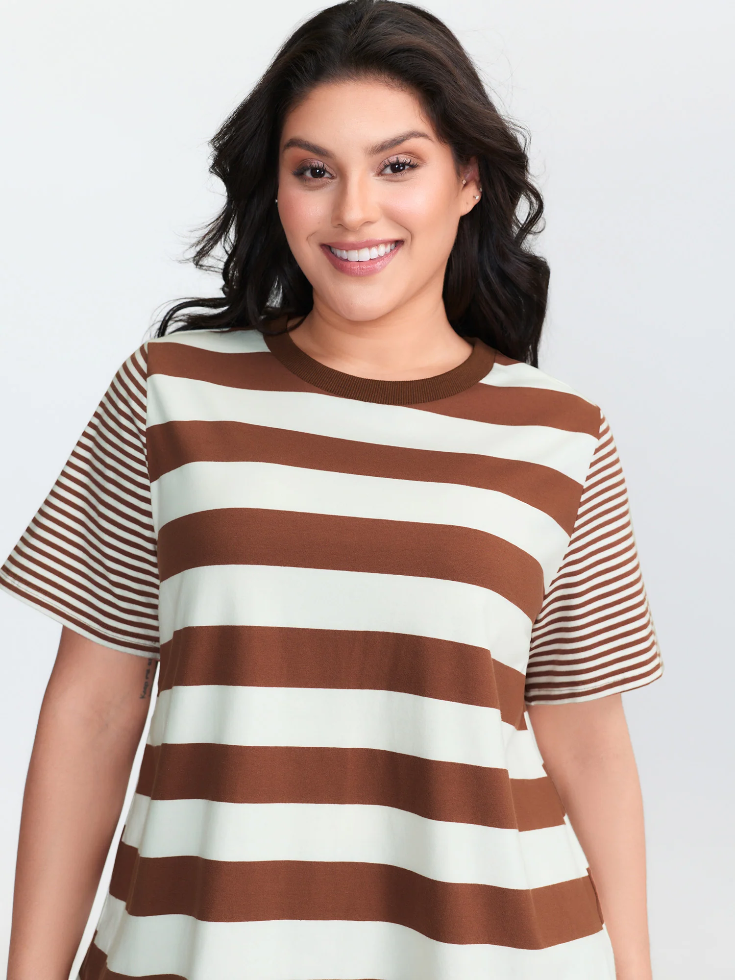 Cotton Striped Print Spliced Round Neck T-Shirt - Image 2