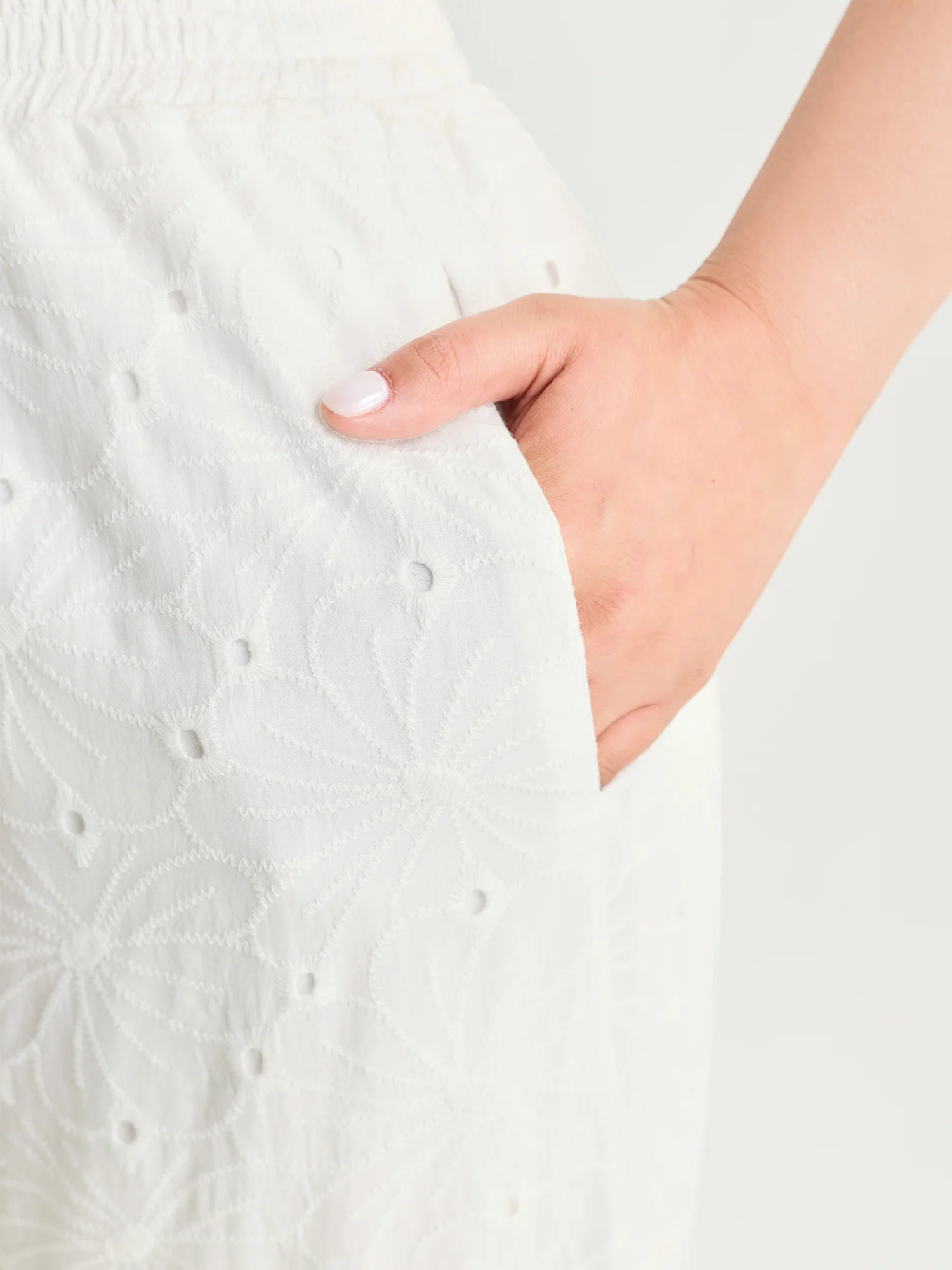 Cotton Textured Pocket Wide Leg Pants - Image 3