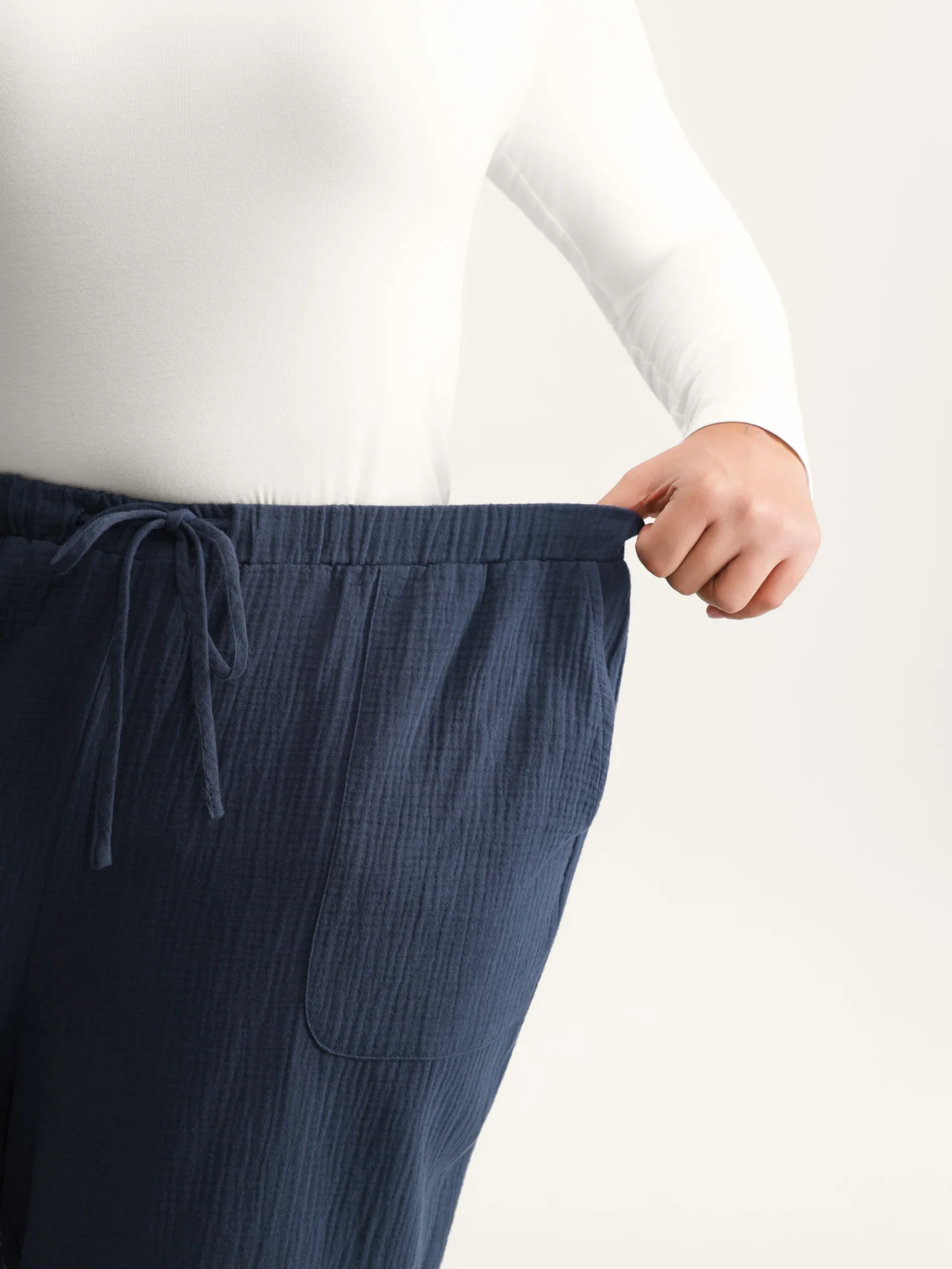 Cotton Textured Waist Drawstring Straight-Leg Pants - Image 4