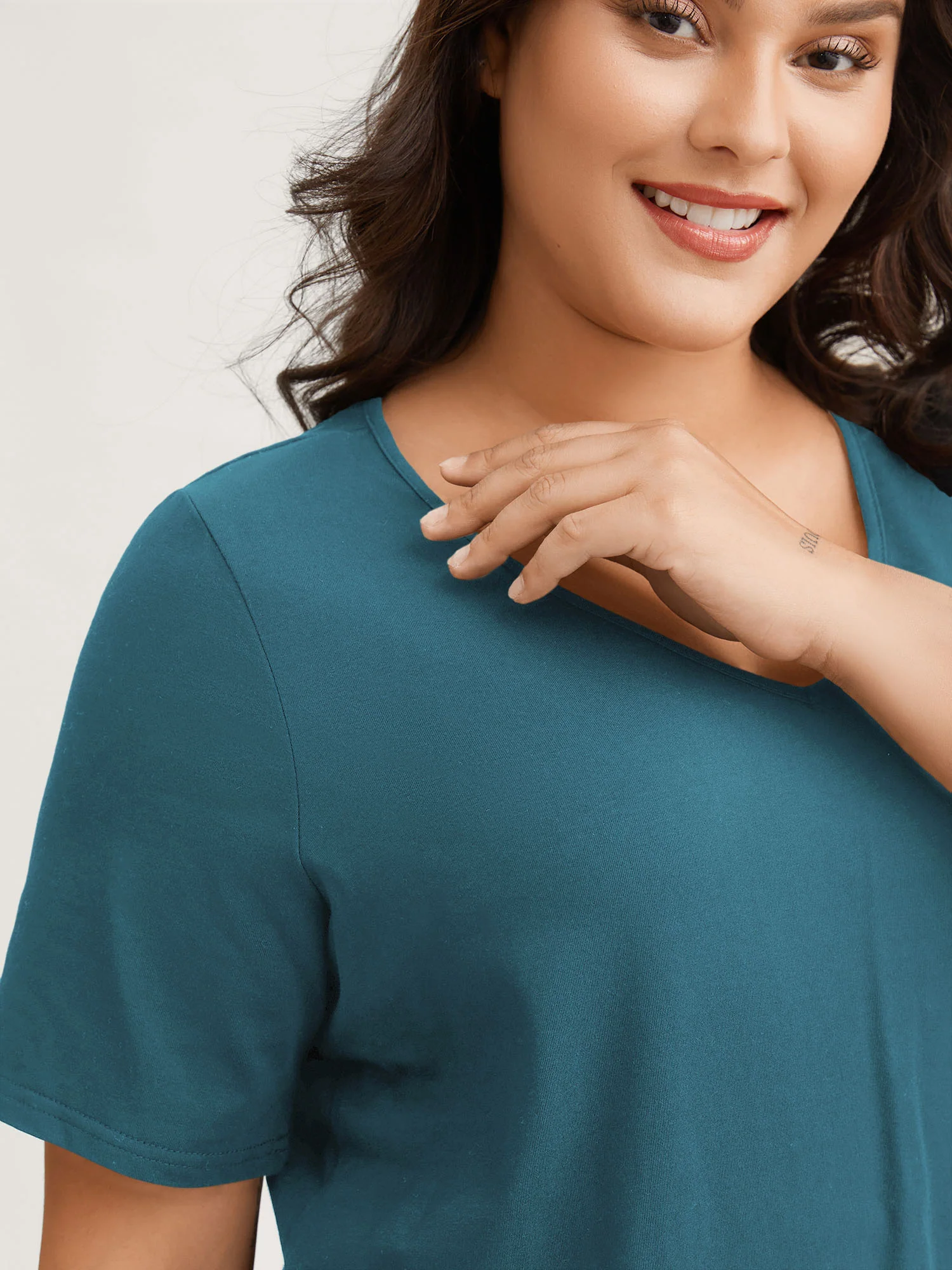 Cotton V Neck Plain Basic T-shirt - Image 12