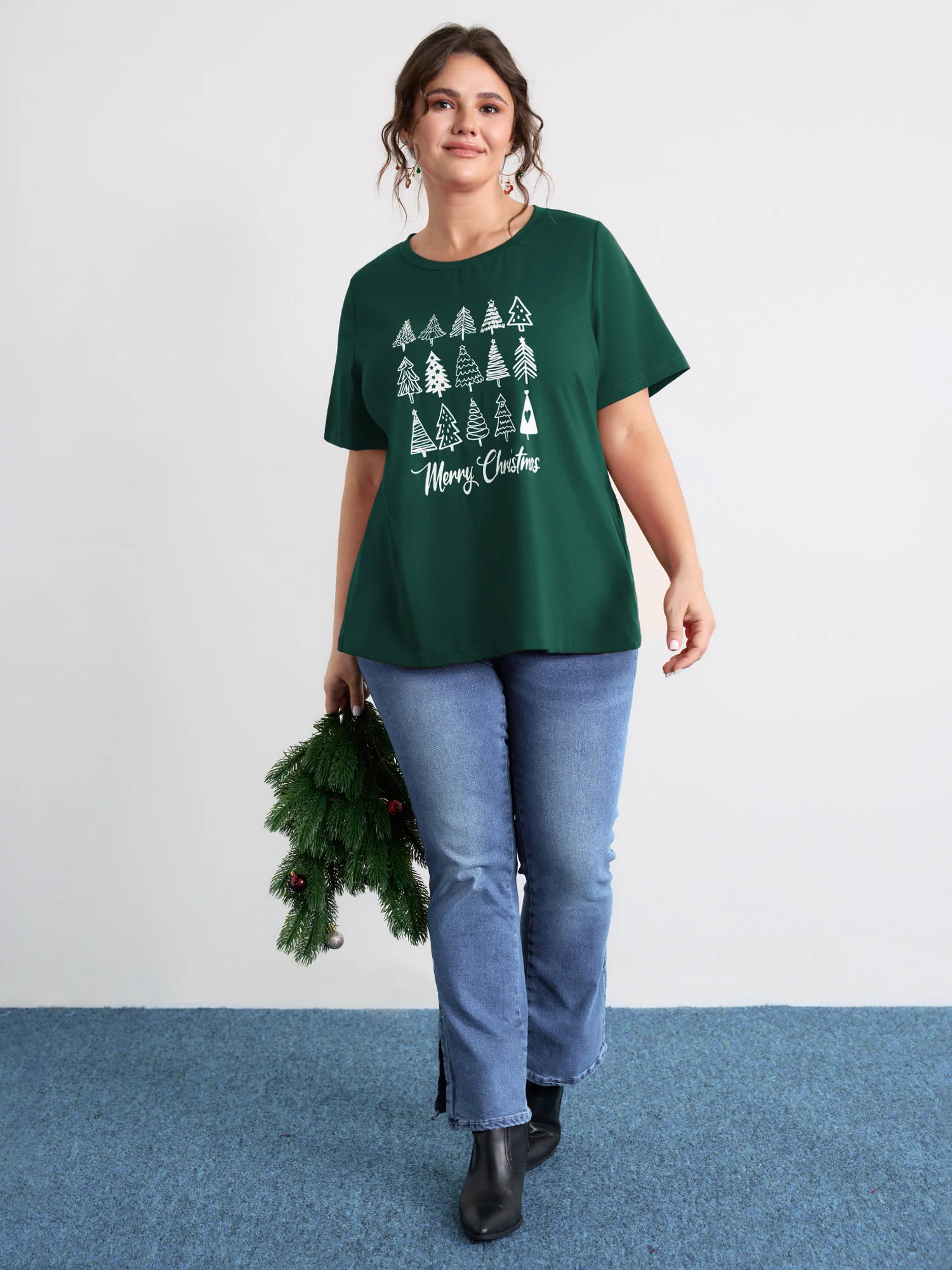 Cozy Christmas Print Round Neck T-Shirt - Image 8