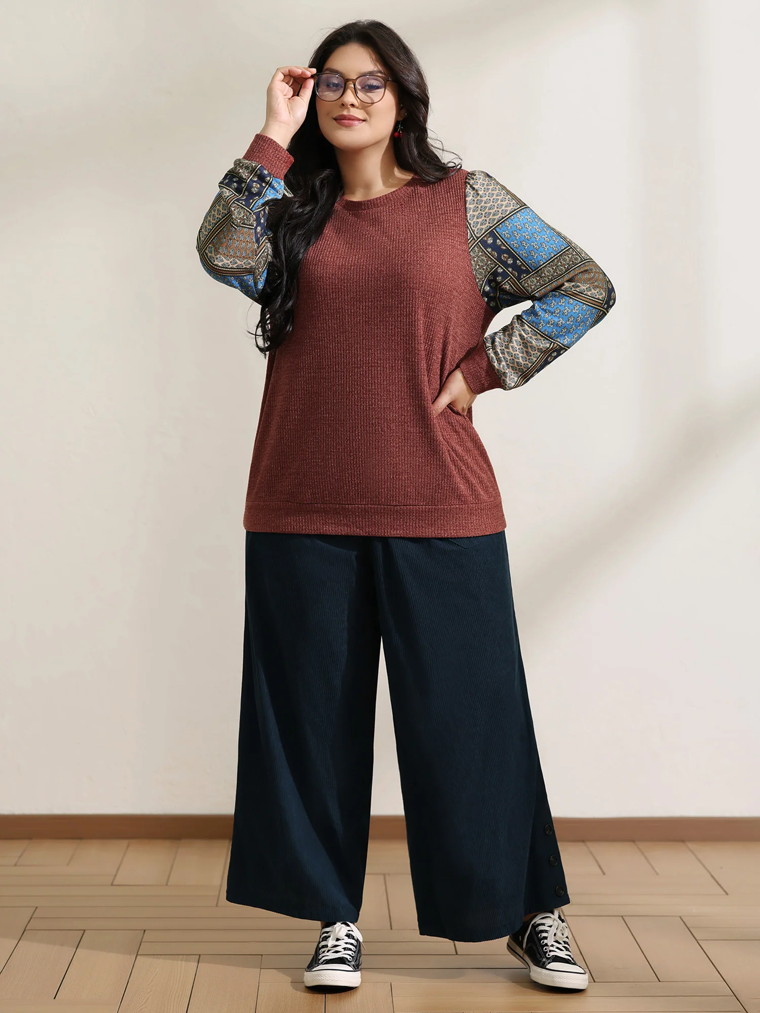 Cozy Collage Print Sleeve Contrast Sweatshirt - Image 3