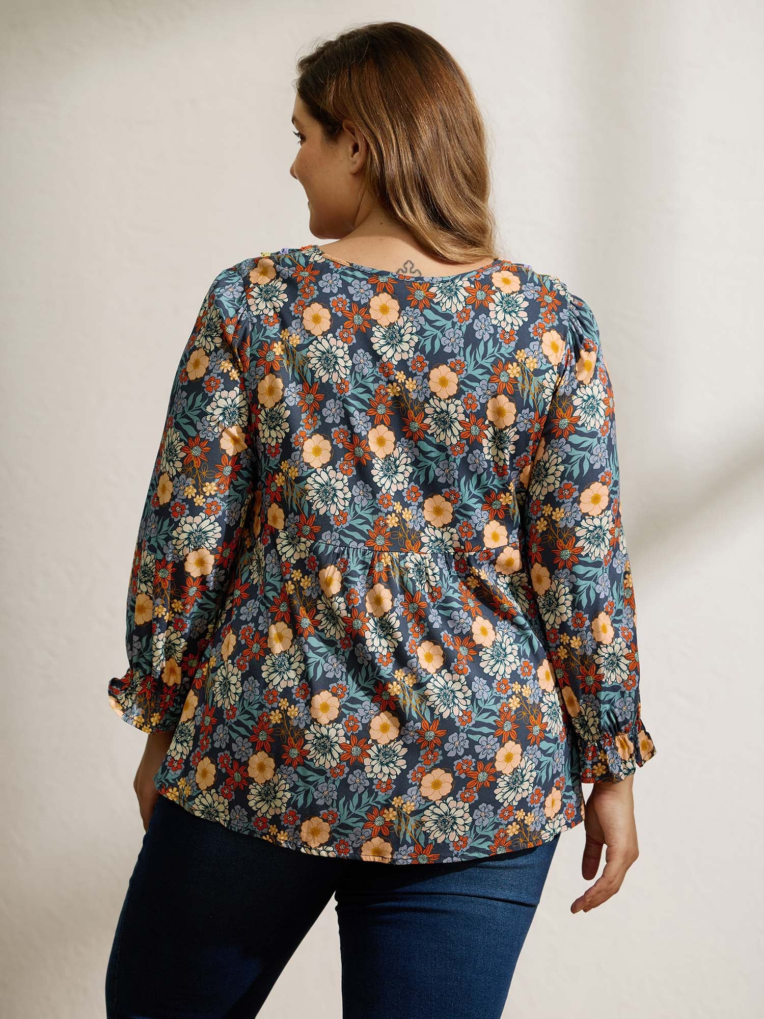 Cozy Floral Print Lace Trim Blouse - Image 4