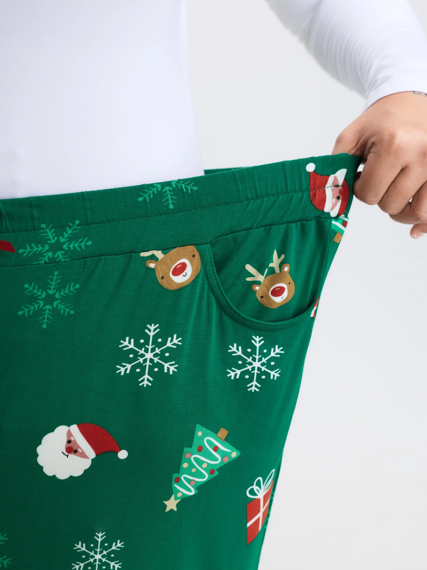 Cozy Holiday Print Lounge Bottoms - Image 4