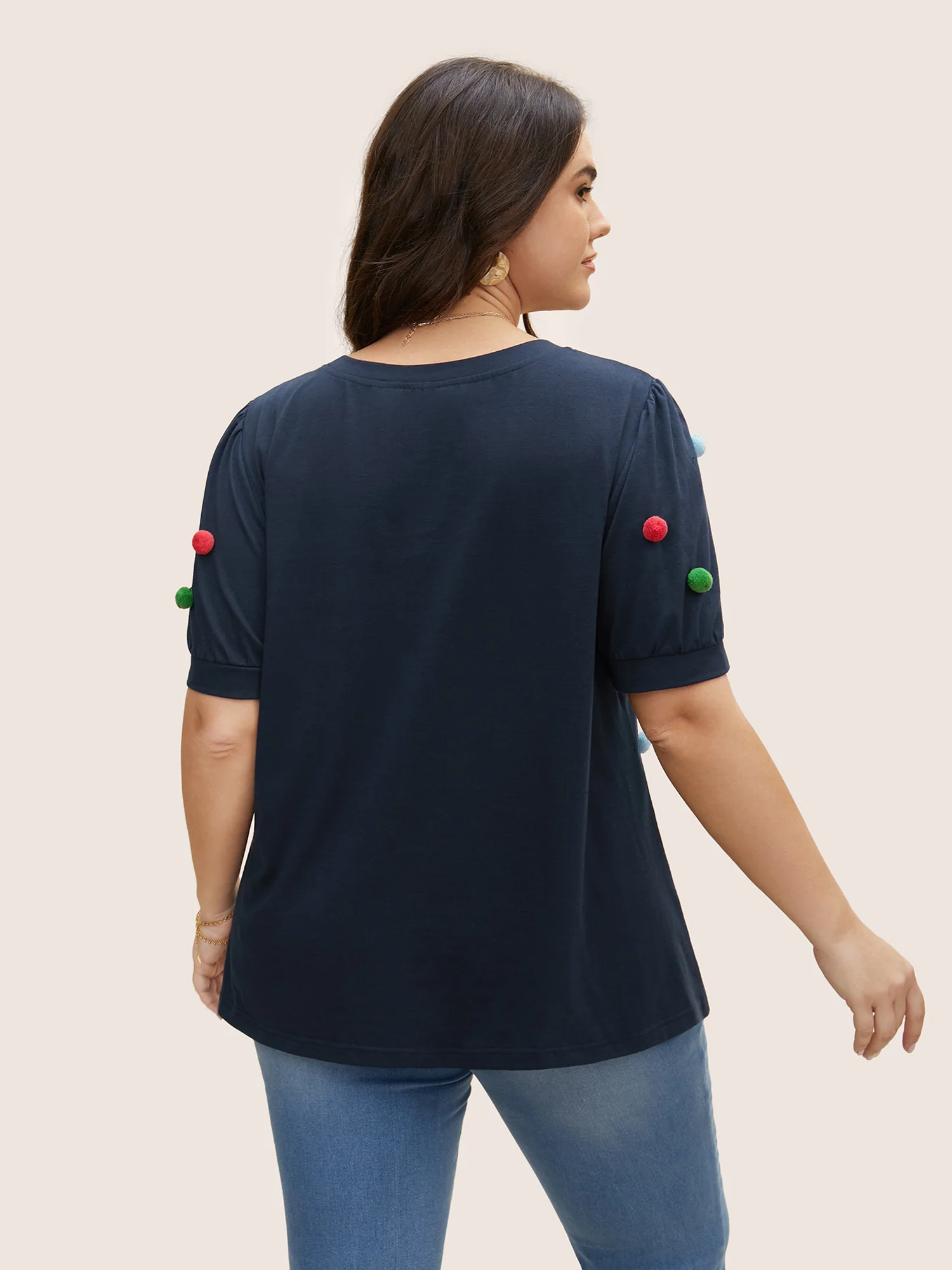 Crew Neck Colored Fluffy Ball T-shirt - Image 3