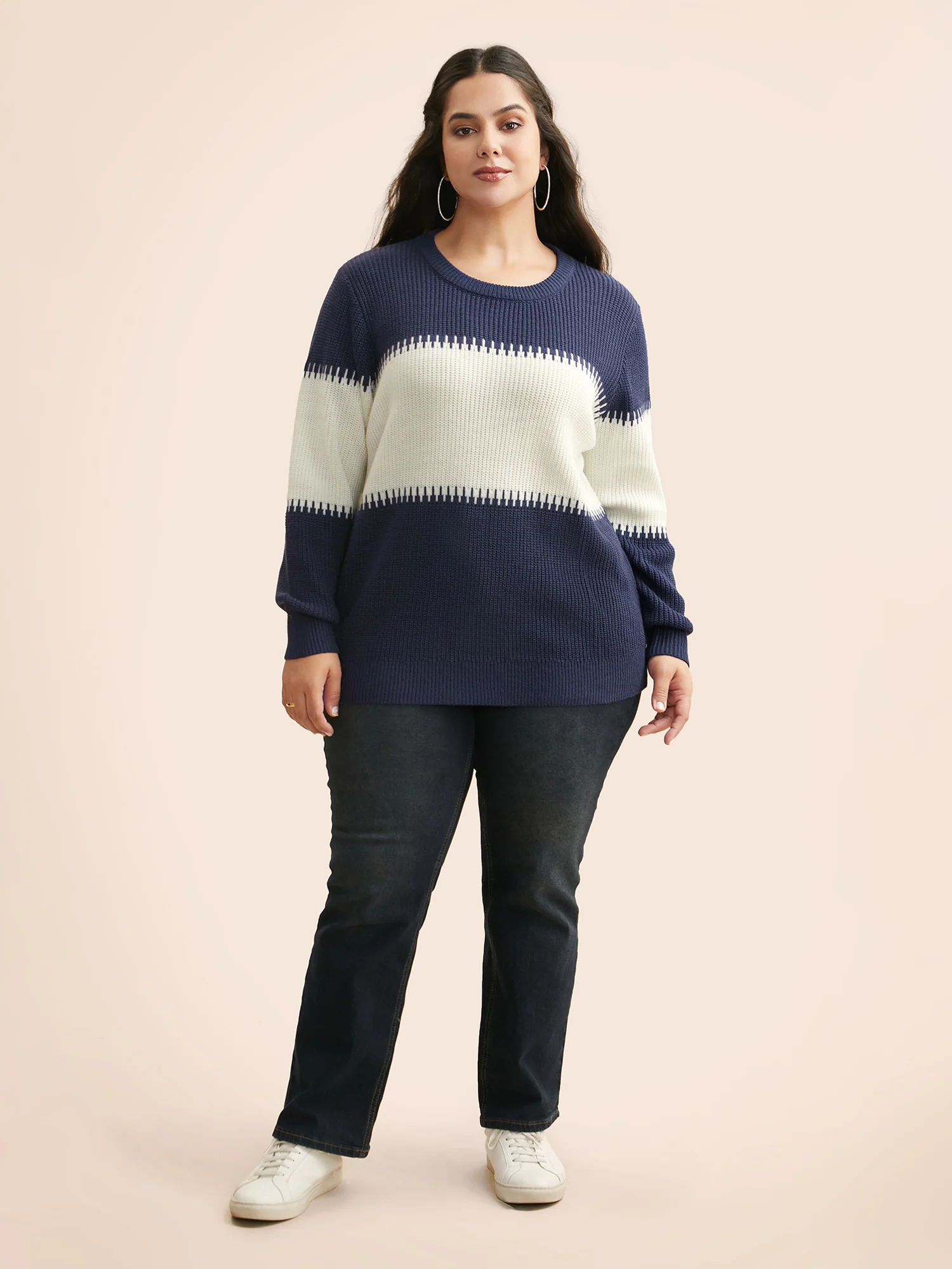 Crew Neck Contrast Patchwork Pullover - Image 4