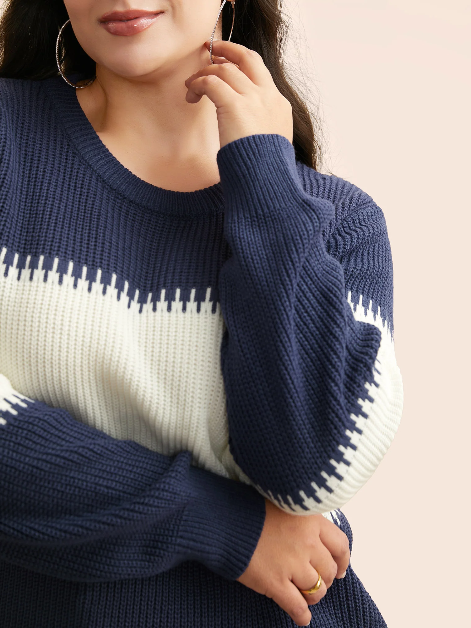 Crew Neck Contrast Patchwork Pullover - Image 5