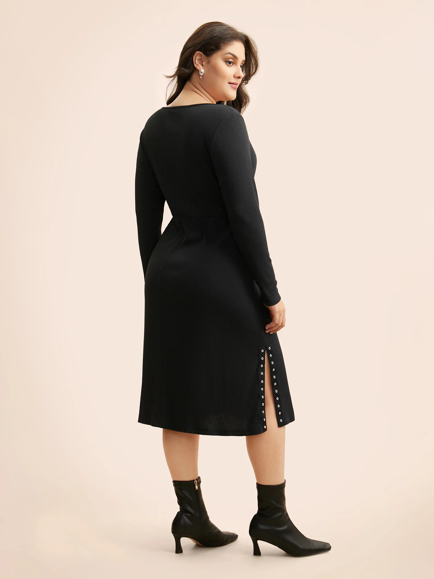 Crew Neck Eyelet Split Hem Dress - Image 2