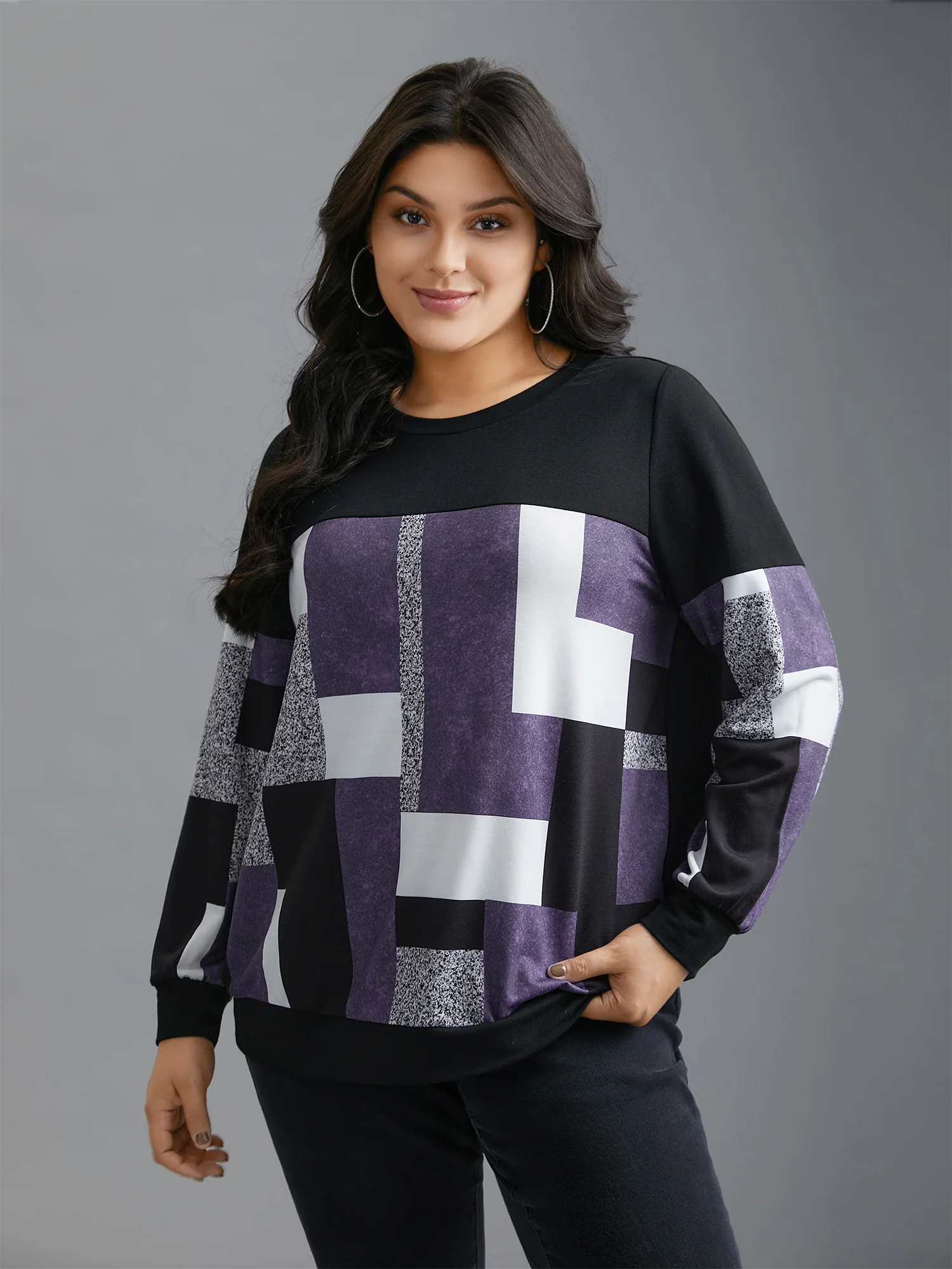 Crew Neck Geometric Patchwork Sweatshirt - Image 3