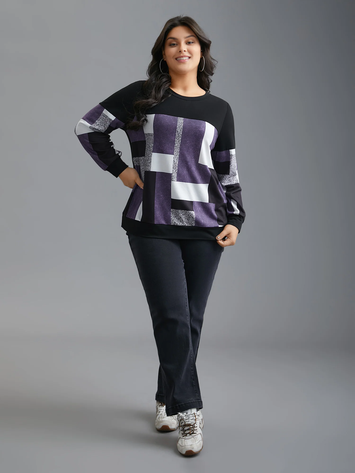 Crew Neck Geometric Patchwork Sweatshirt - Image 4