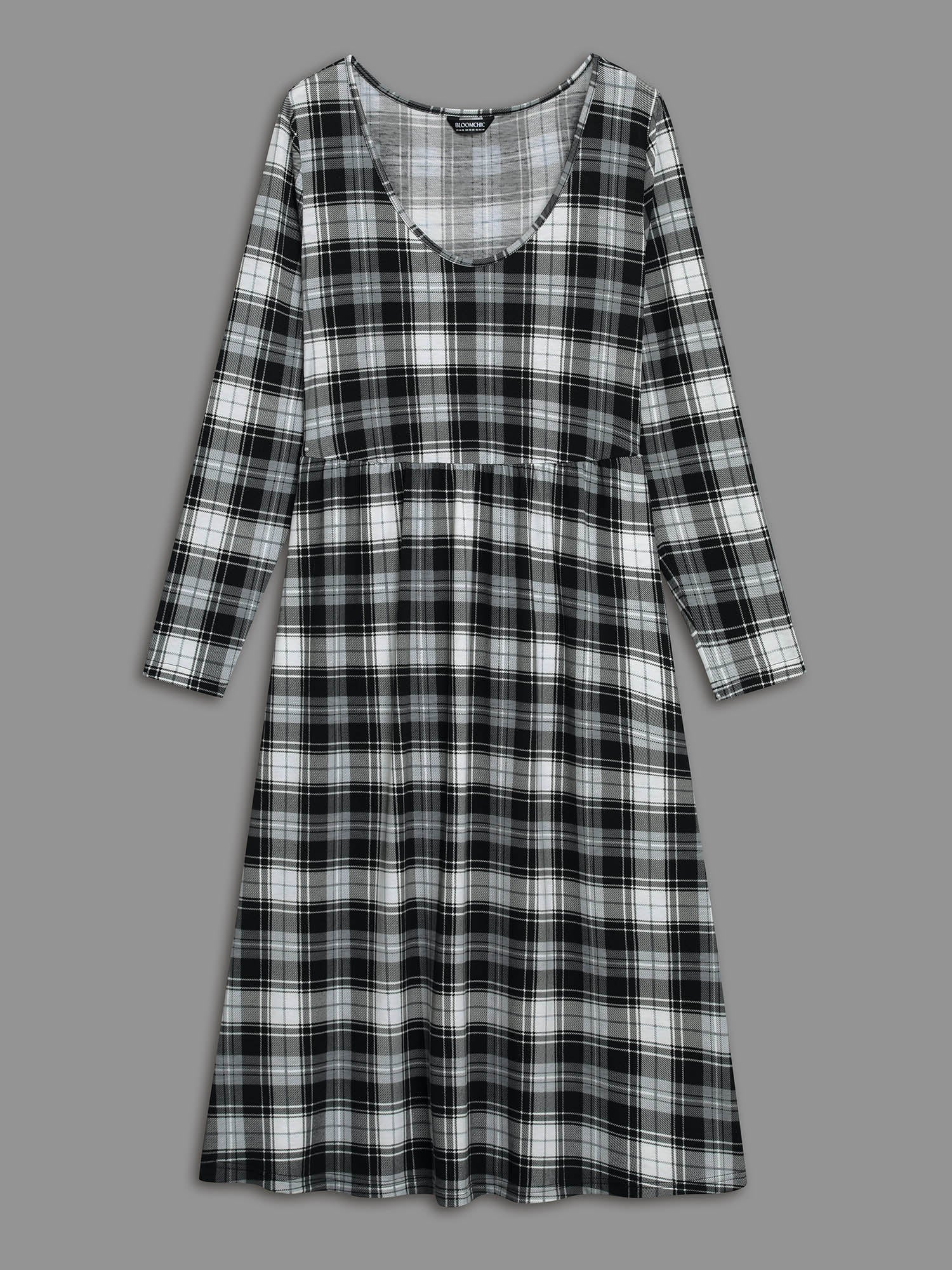 Crew Neck Gingham Pocket Dress - Image 7