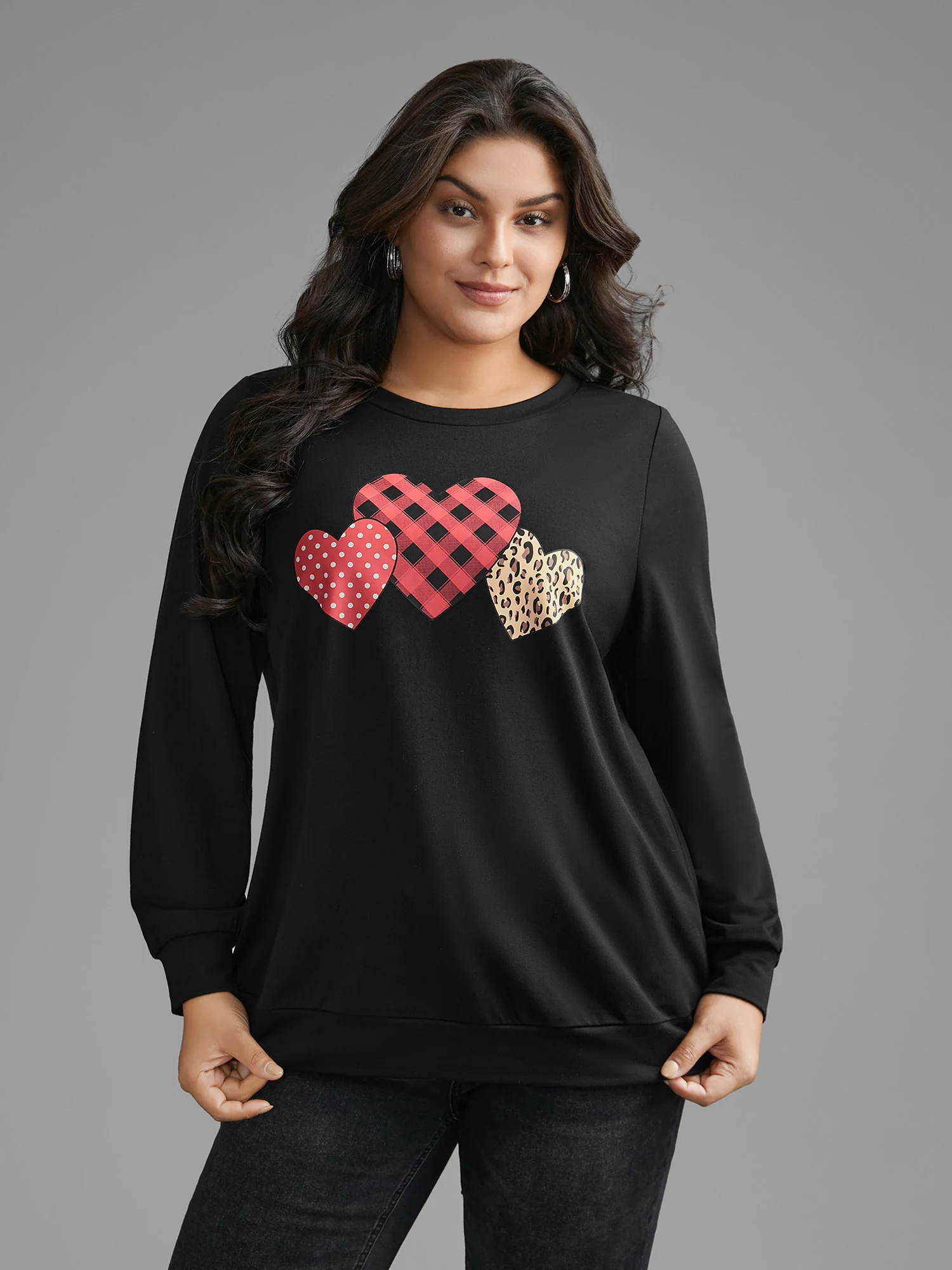 Crew Neck Heart Print Sweatshirt - Image 4