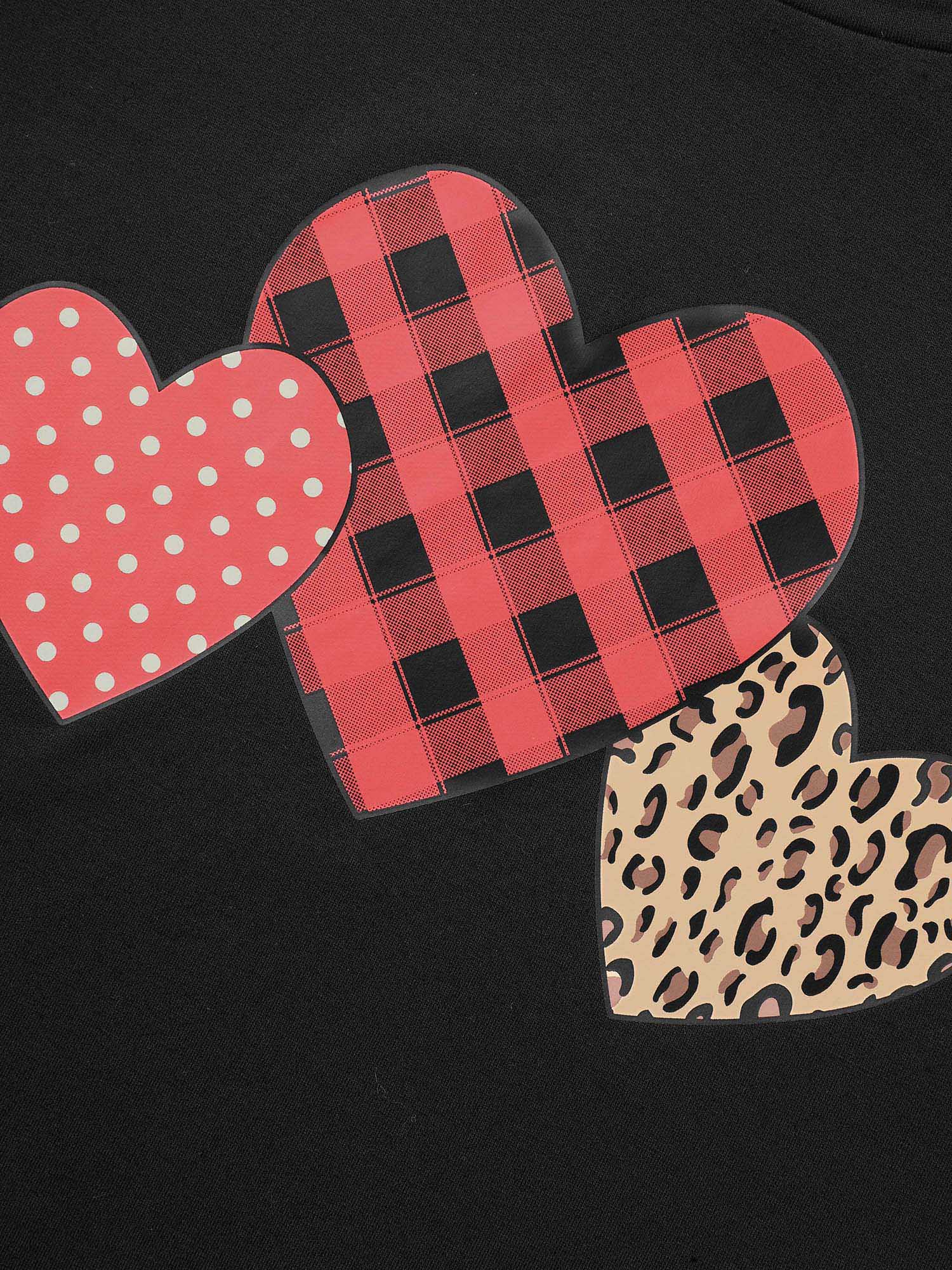Crew Neck Heart Print Sweatshirt - Image 7