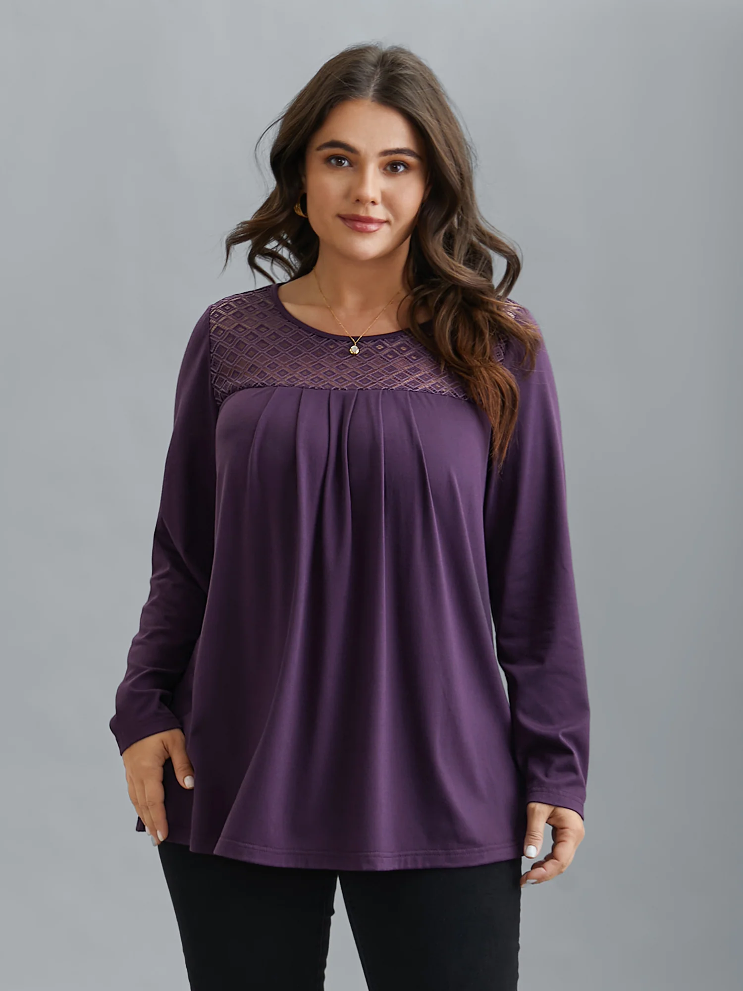 Crew Neck Lace Detail Pleated T-Shirt - Image 3