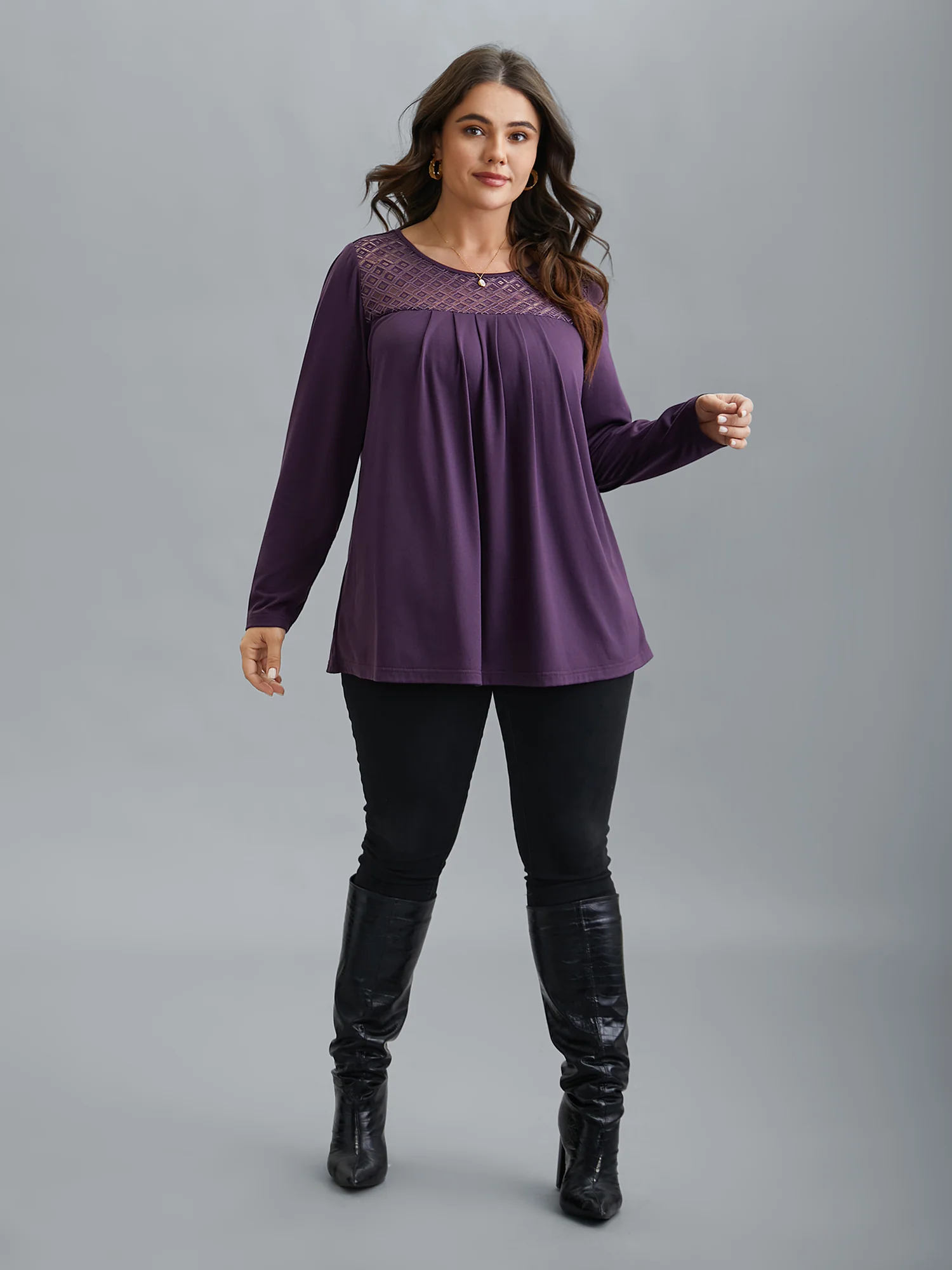 Crew Neck Lace Detail Pleated T-Shirt - Image 4